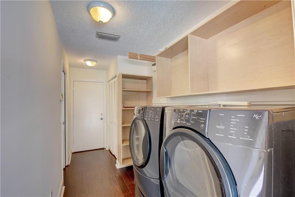 Royal Land Amd 132-20 B - Residential