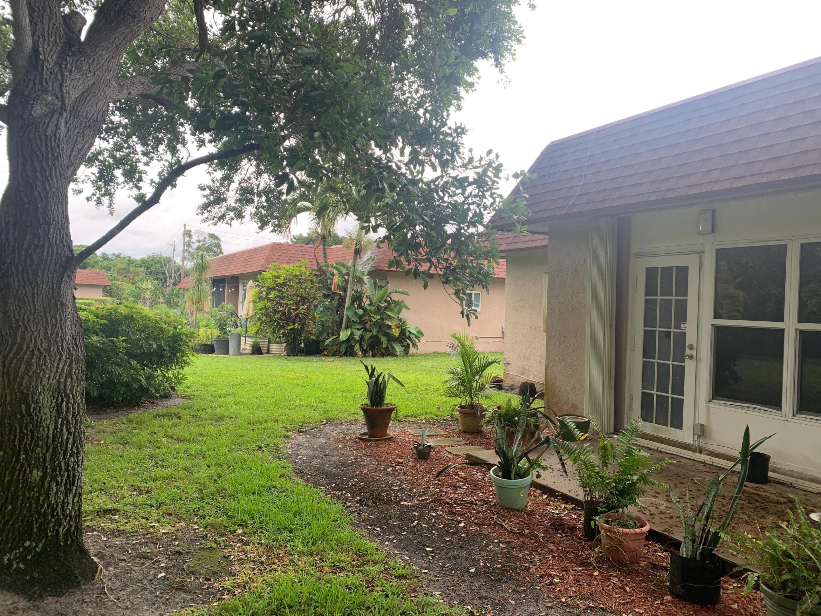 PALMLAND VILLAS I CONDO - Residential Lease