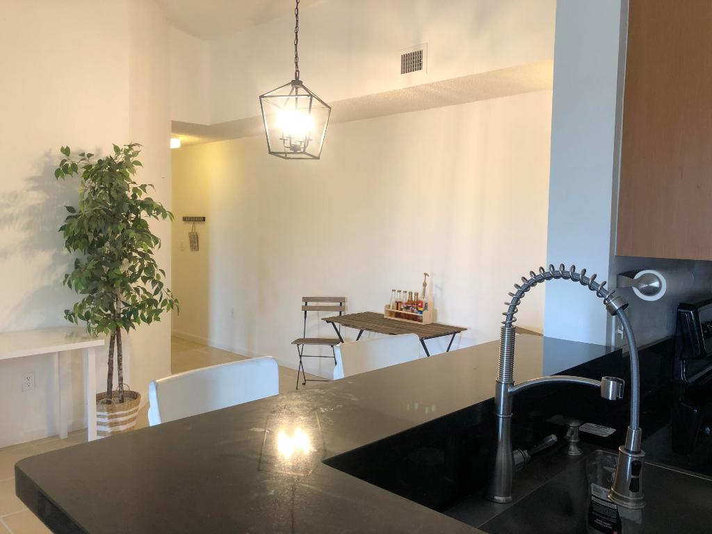 COURTYARDS AT DAVIE - Residential