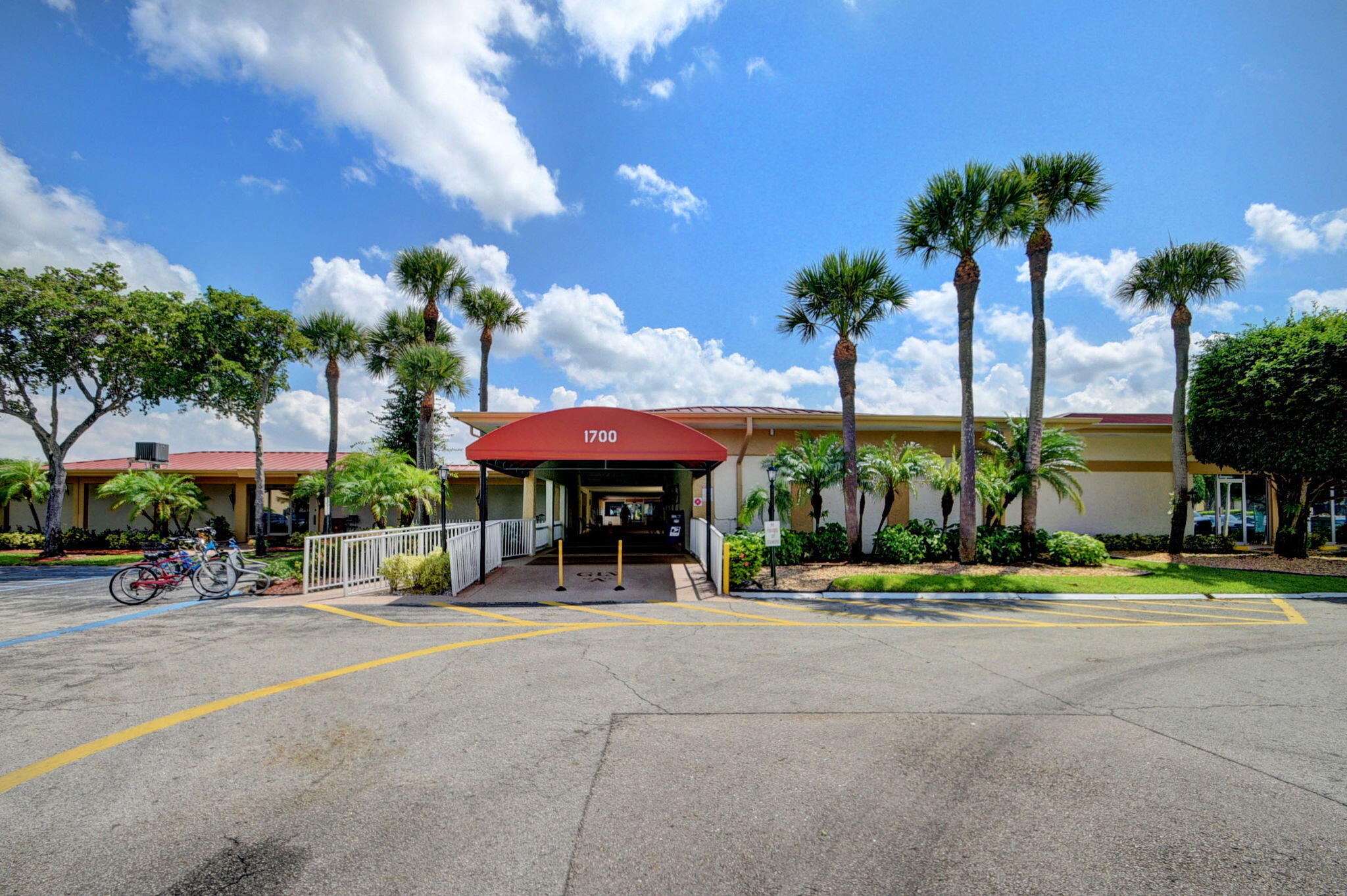 GOLDEN LAKES VILLAGE CONDO 1 THRU 13-A - Residential