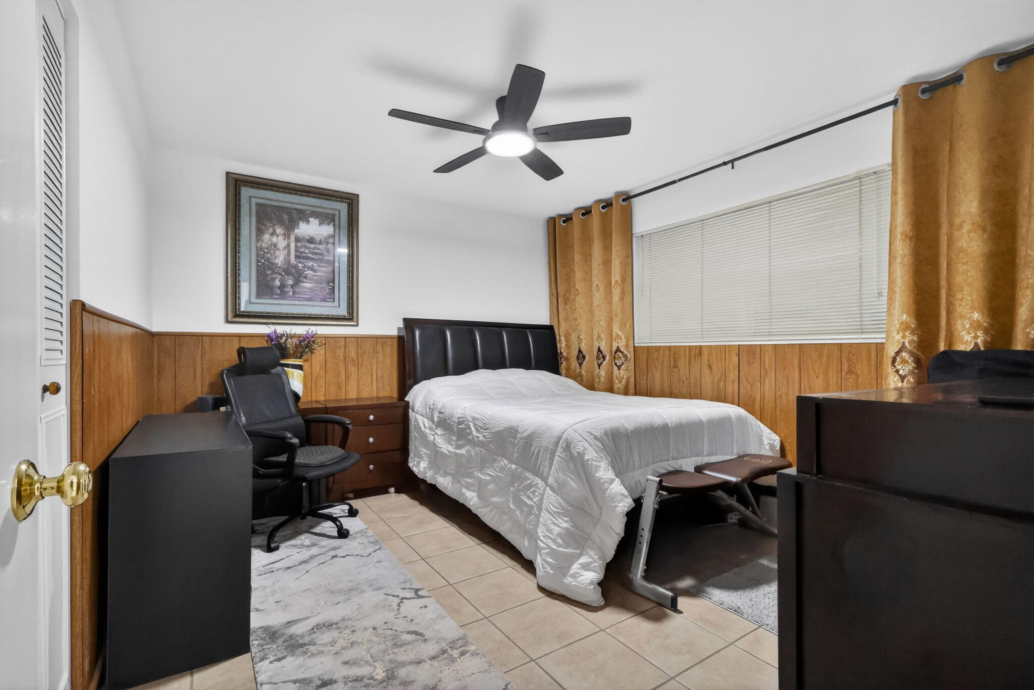 GOLDEN LAKES VILLAGE CONDO 1 THRU 13-A - Residential