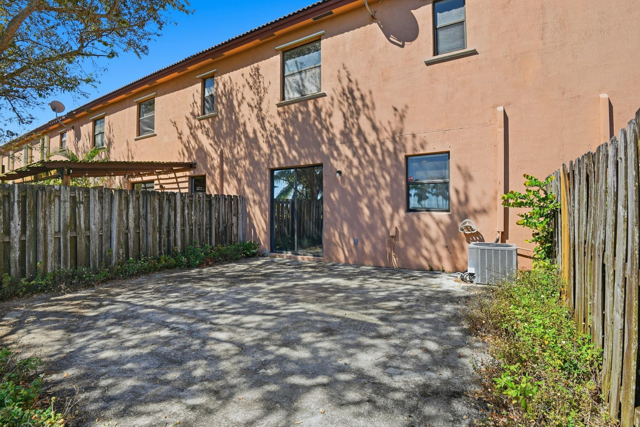 Baywinds Of Galapagos - Residential