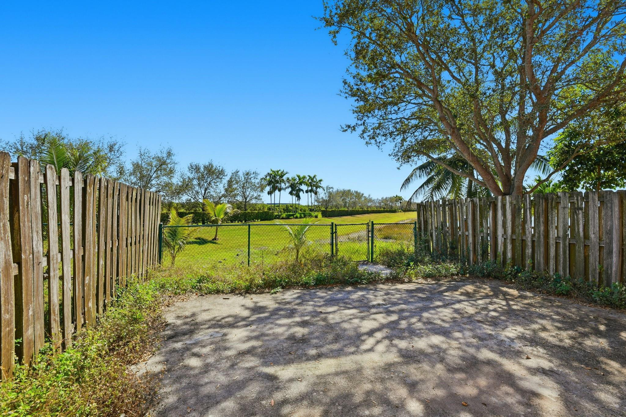 Baywinds Of Galapagos - Residential