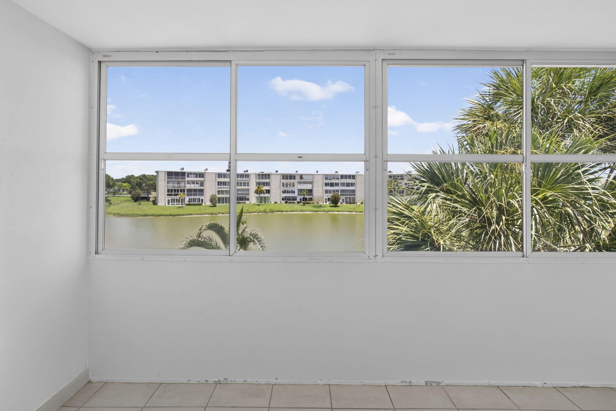 WELLINGTON CONDOS - Residential