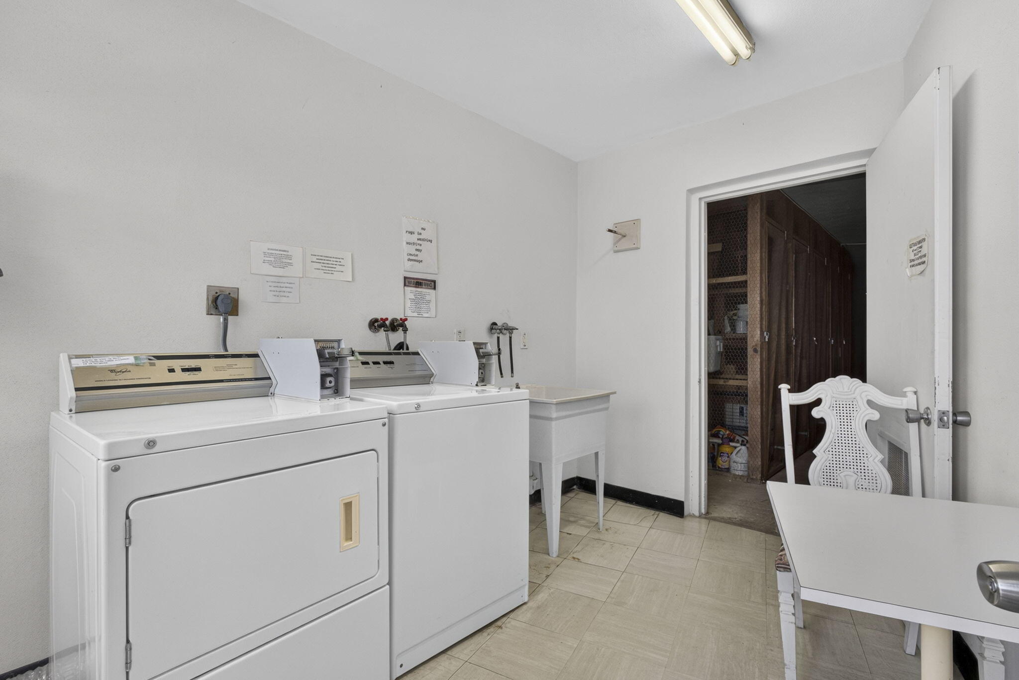 WELLINGTON CONDOS - Residential