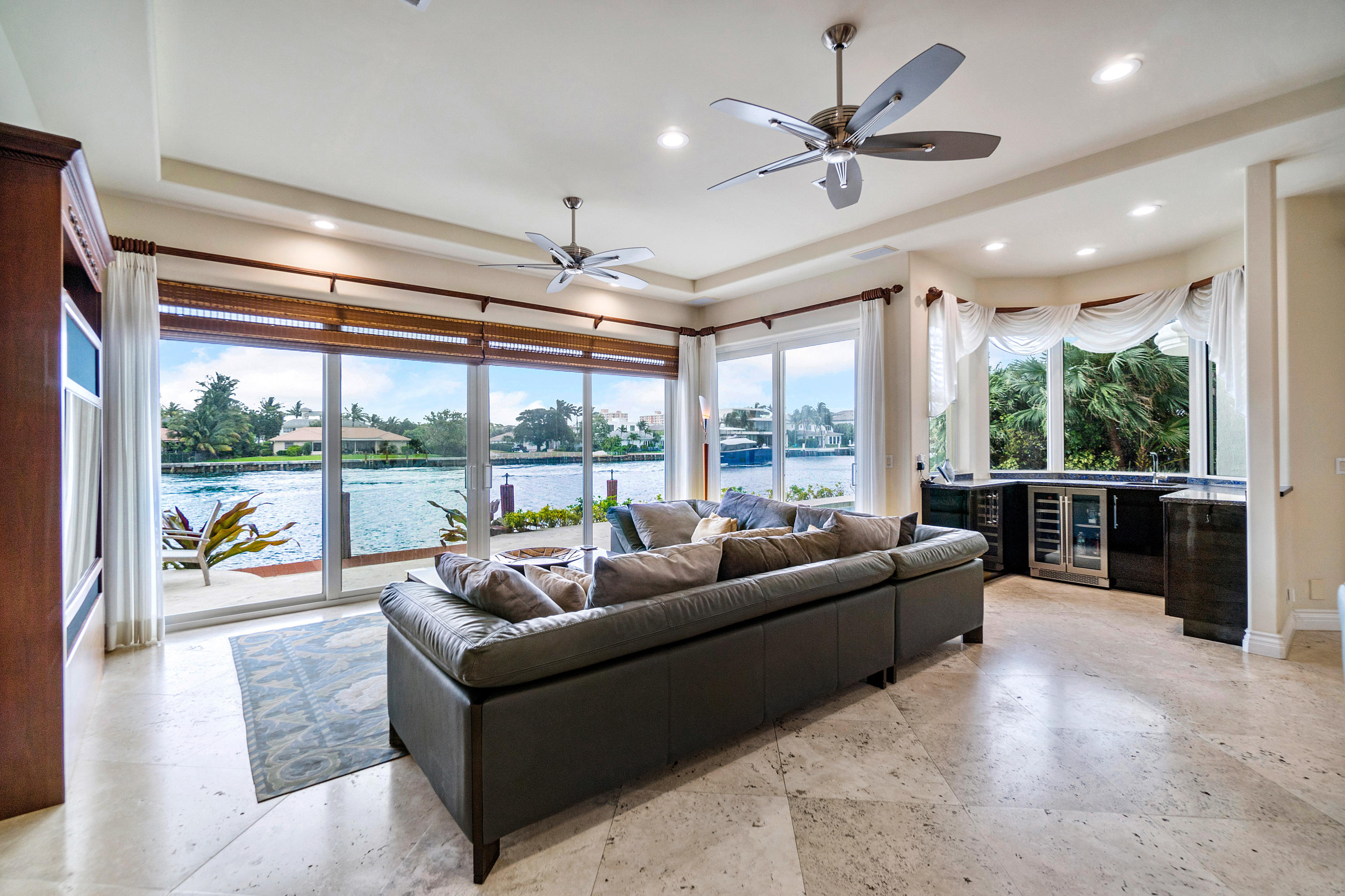 CARIBBEAN KEYS - Residential