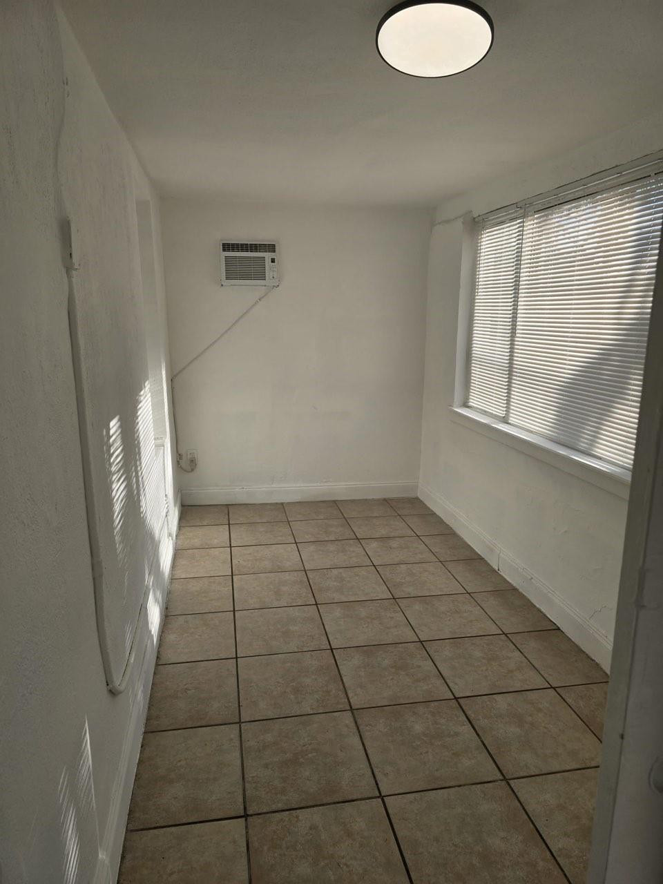 HIALEAH HEIGHTS - Residential Lease