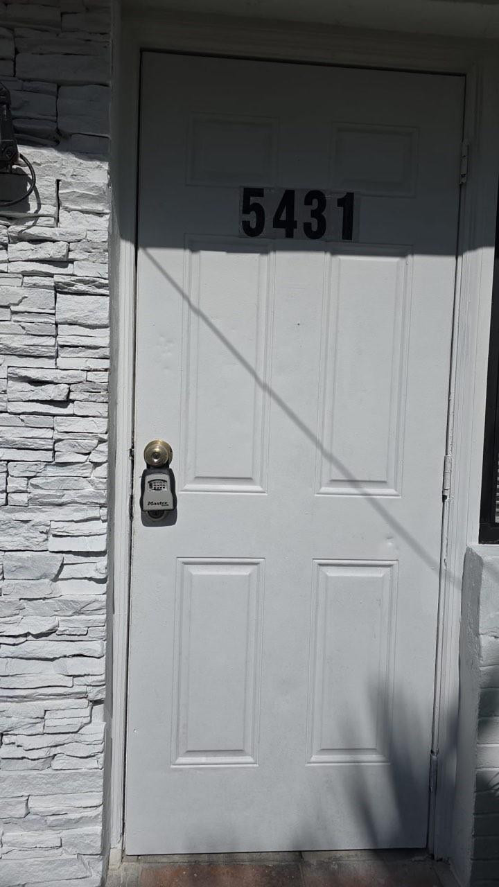 HIALEAH HEIGHTS - Residential Lease