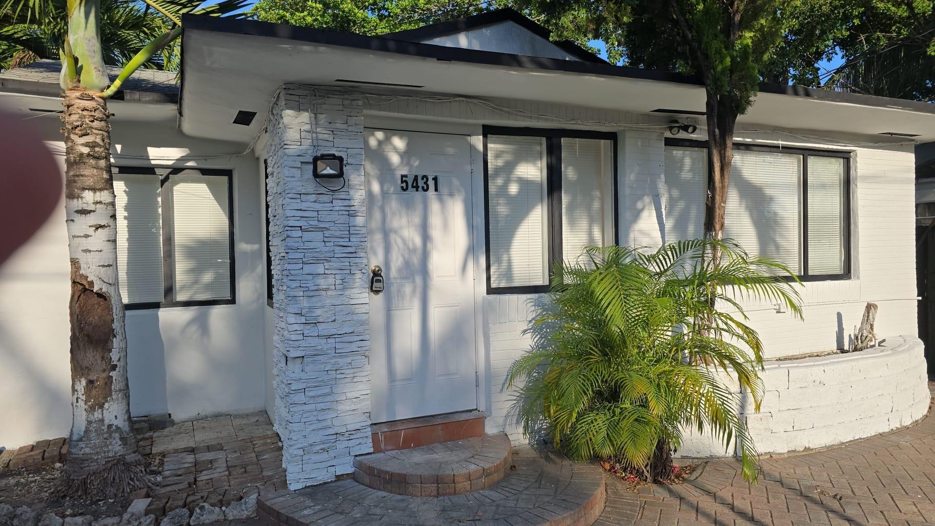 HIALEAH HEIGHTS - Residential Lease