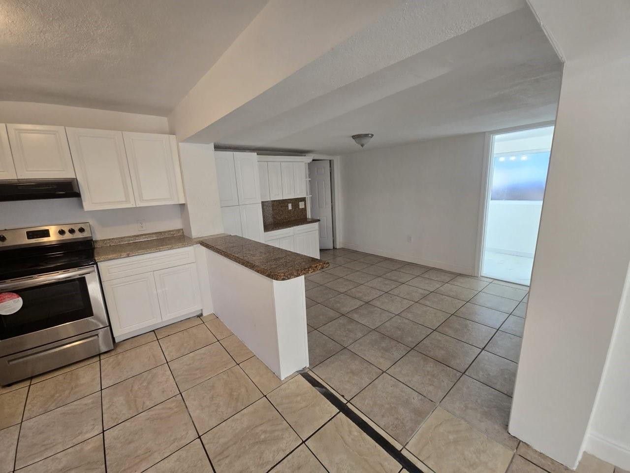 HIALEAH HEIGHTS - Residential Lease