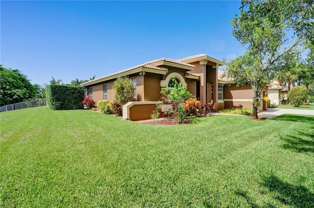 Country Glen 154-49 B - Residential
