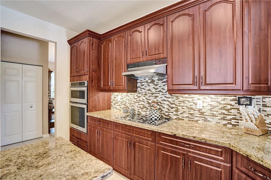 Country Glen 154-49 B - Residential