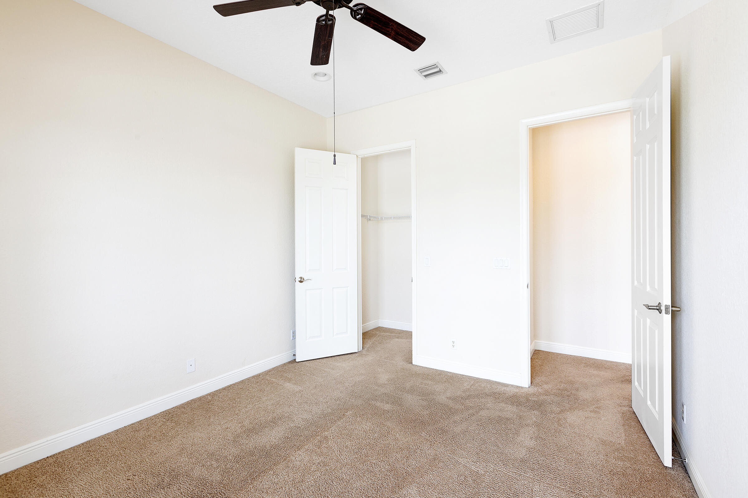 LAKESIDE VILLAGE OF DAVIE - Residential Lease