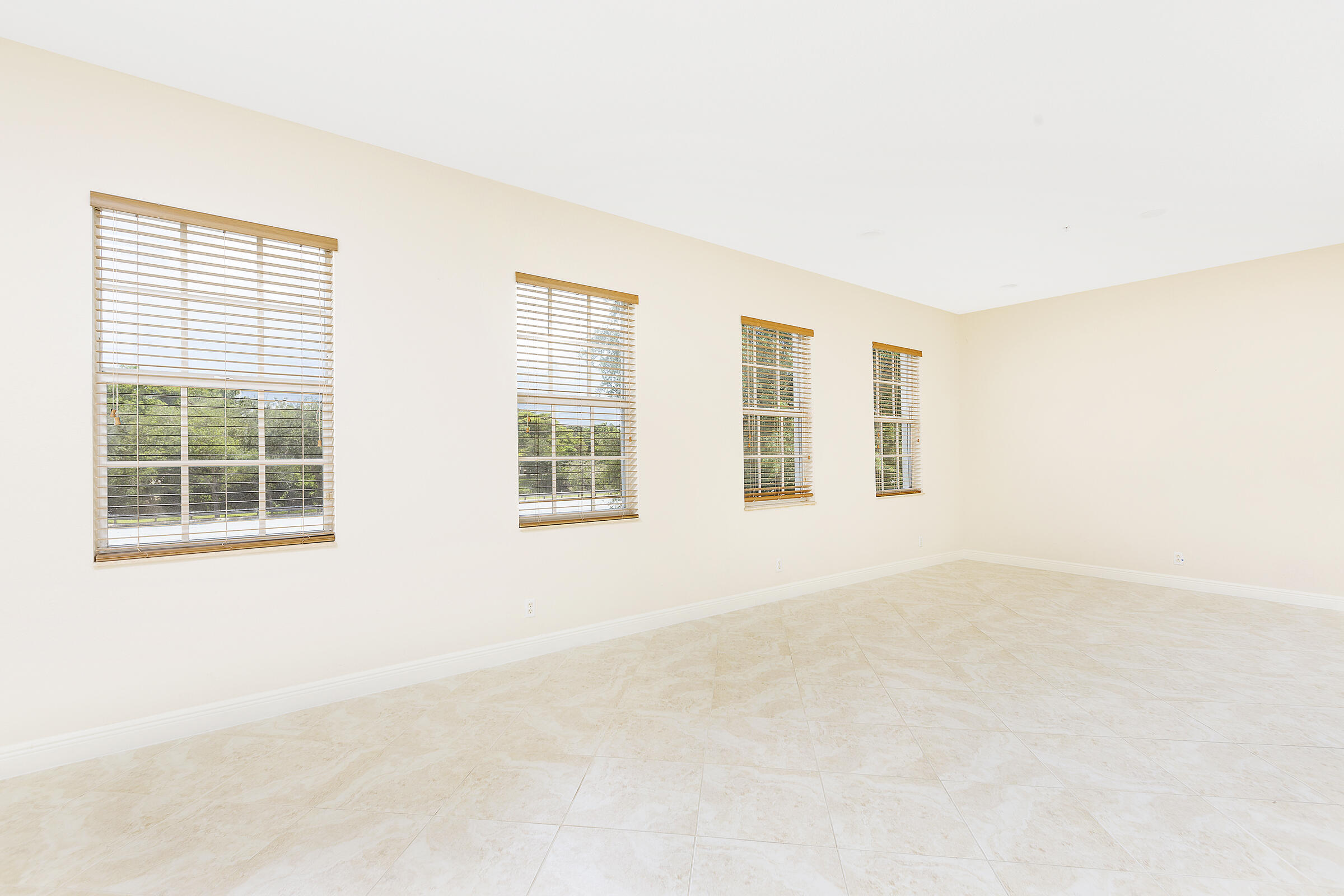 LAKESIDE VILLAGE OF DAVIE - Residential Lease