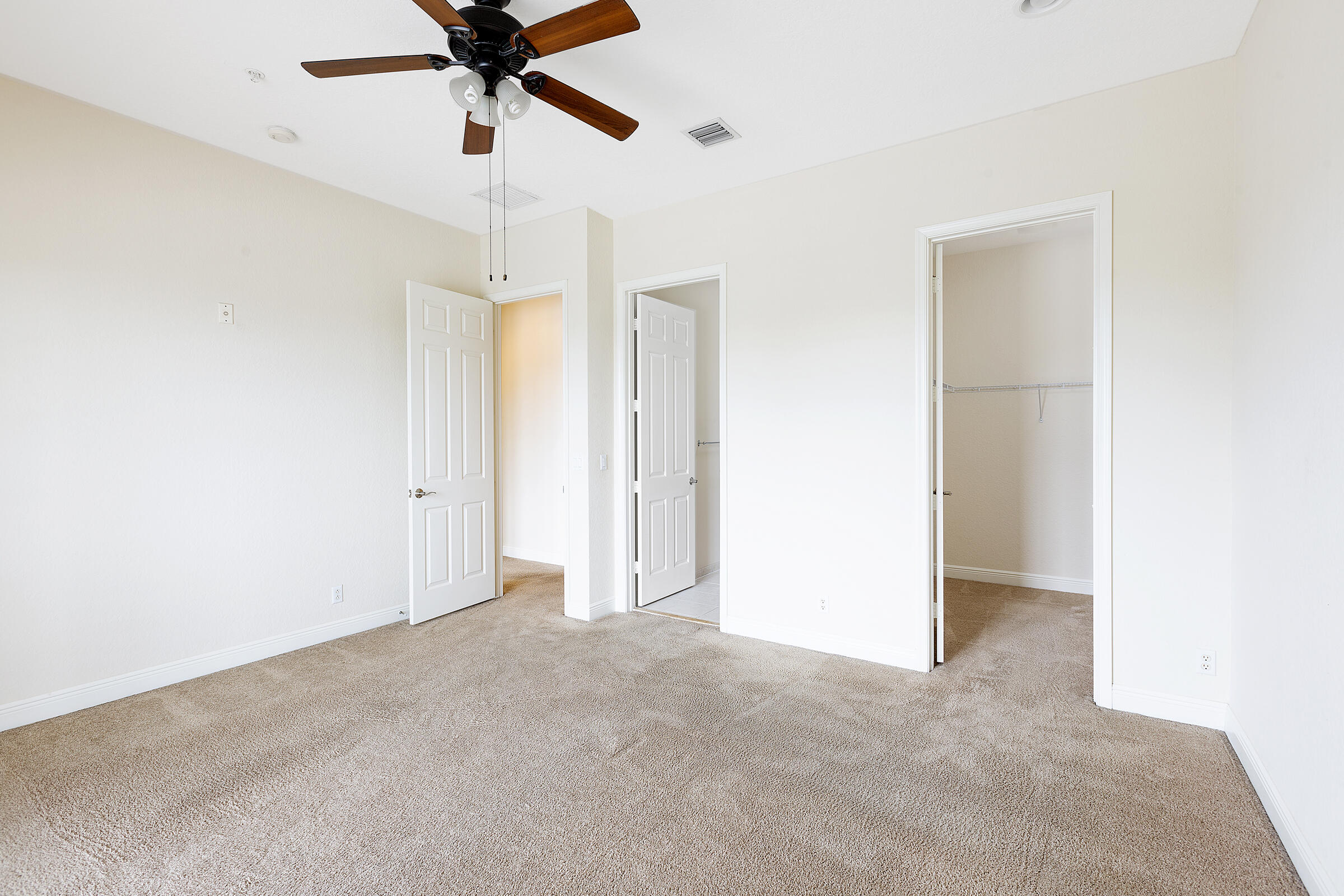 LAKESIDE VILLAGE OF DAVIE - Residential Lease