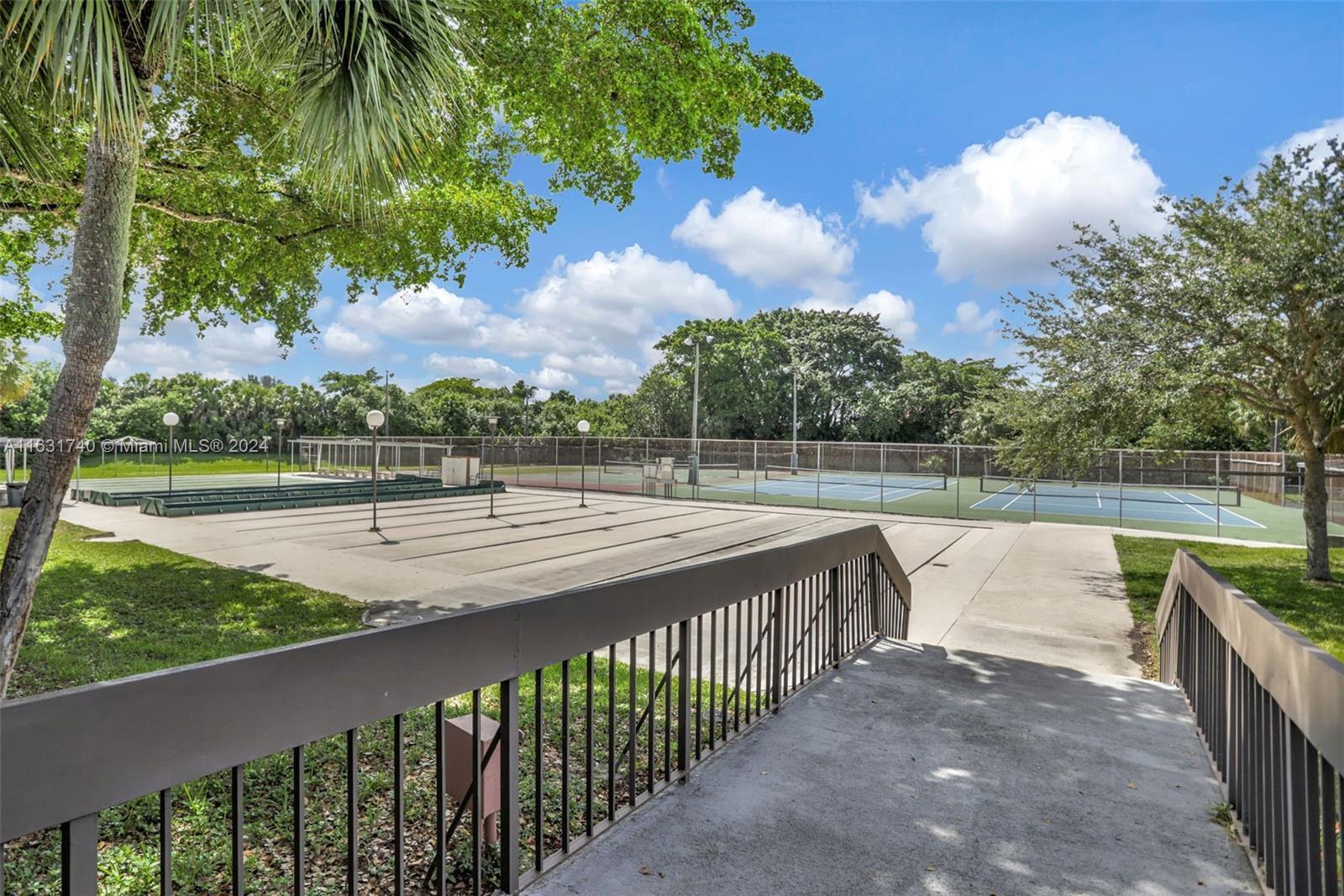 HOLIDAY SPRINGS VILLAGE 1 CONDO - Residential