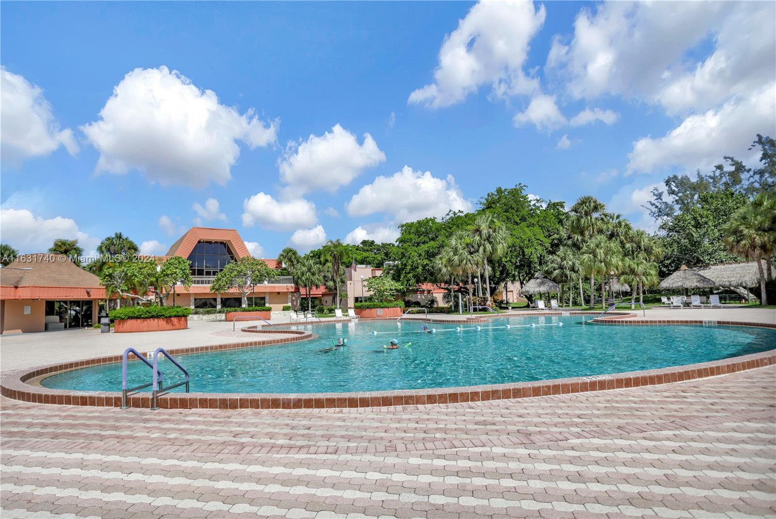 HOLIDAY SPRINGS VILLAGE 1 CONDO - Residential