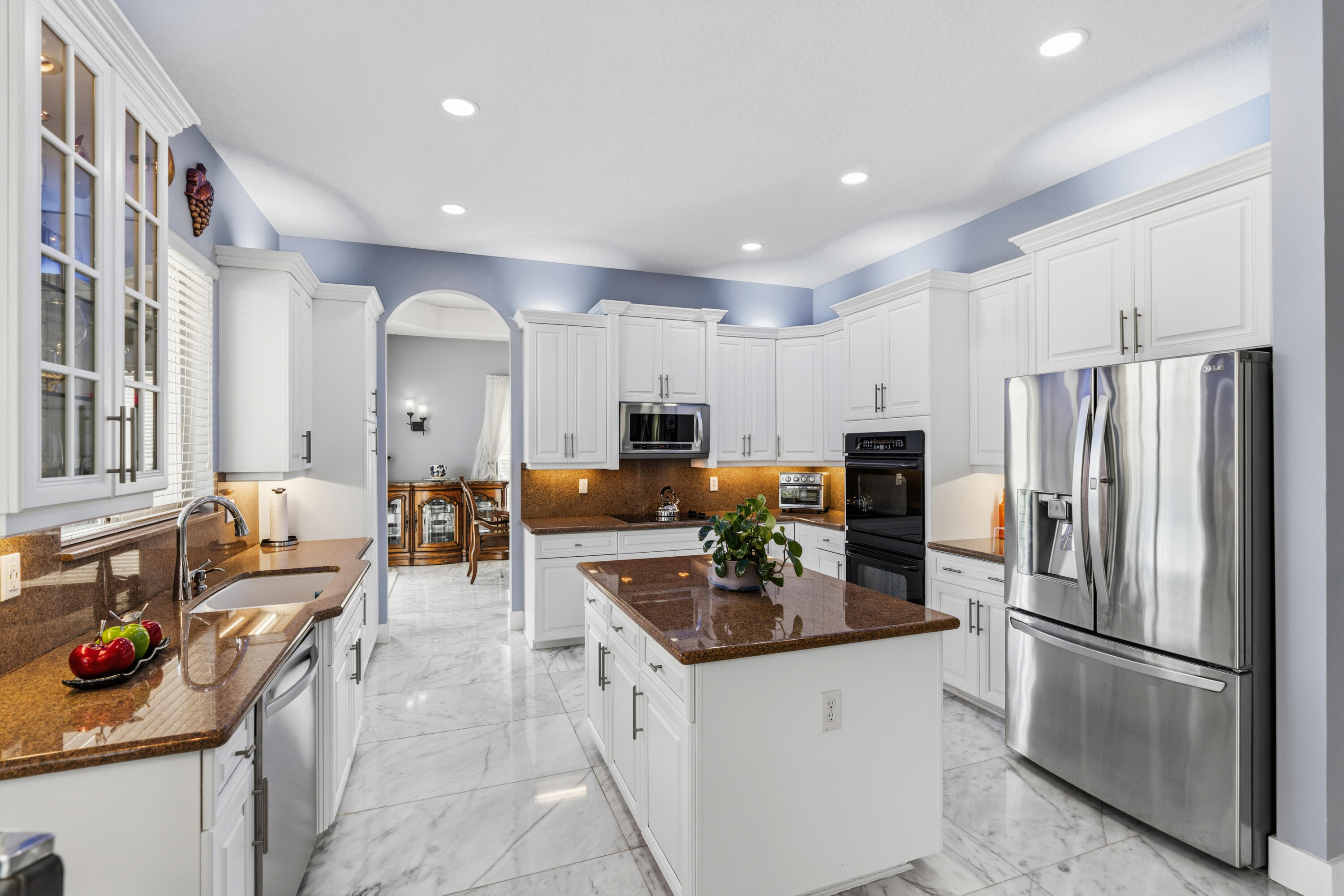 SUNSET LAKES PLAT THREE - Residential