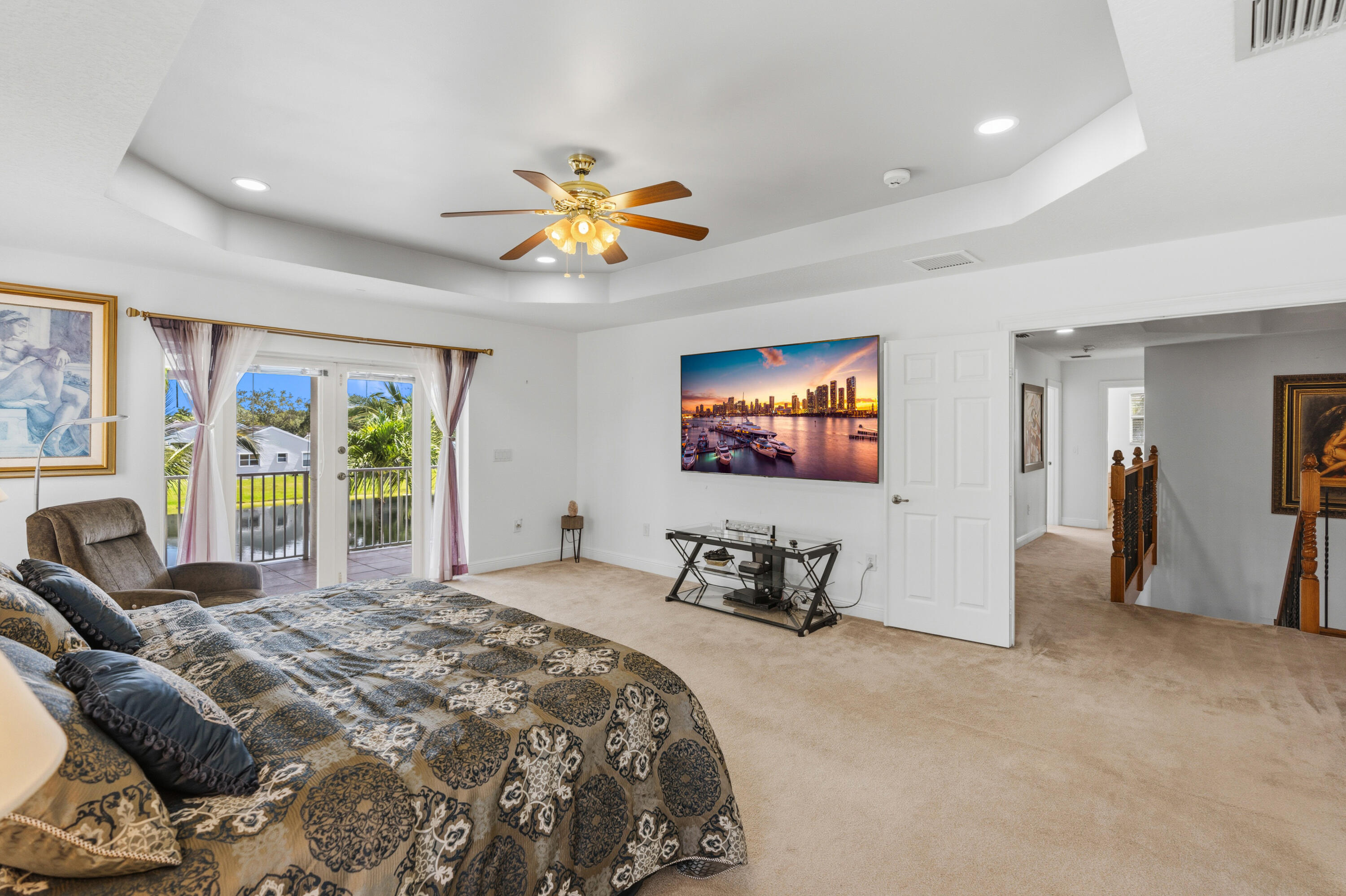 SUNSET LAKES PLAT THREE - Residential