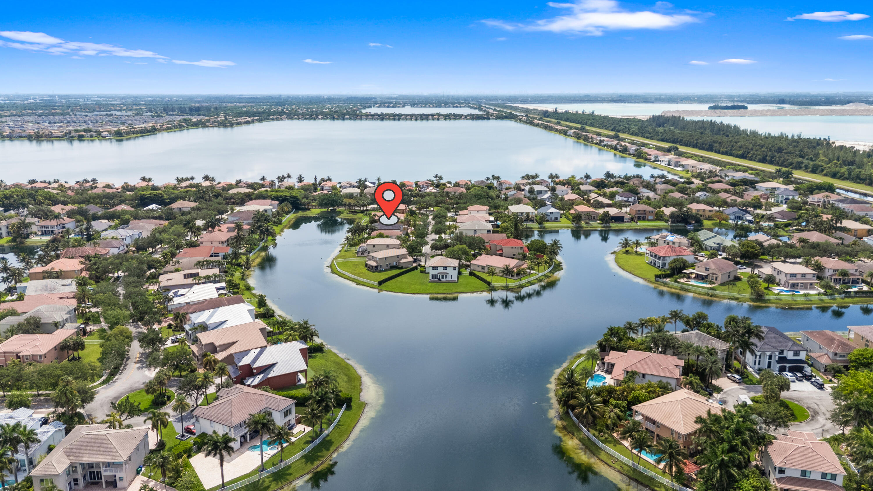 SUNSET LAKES PLAT THREE - Residential