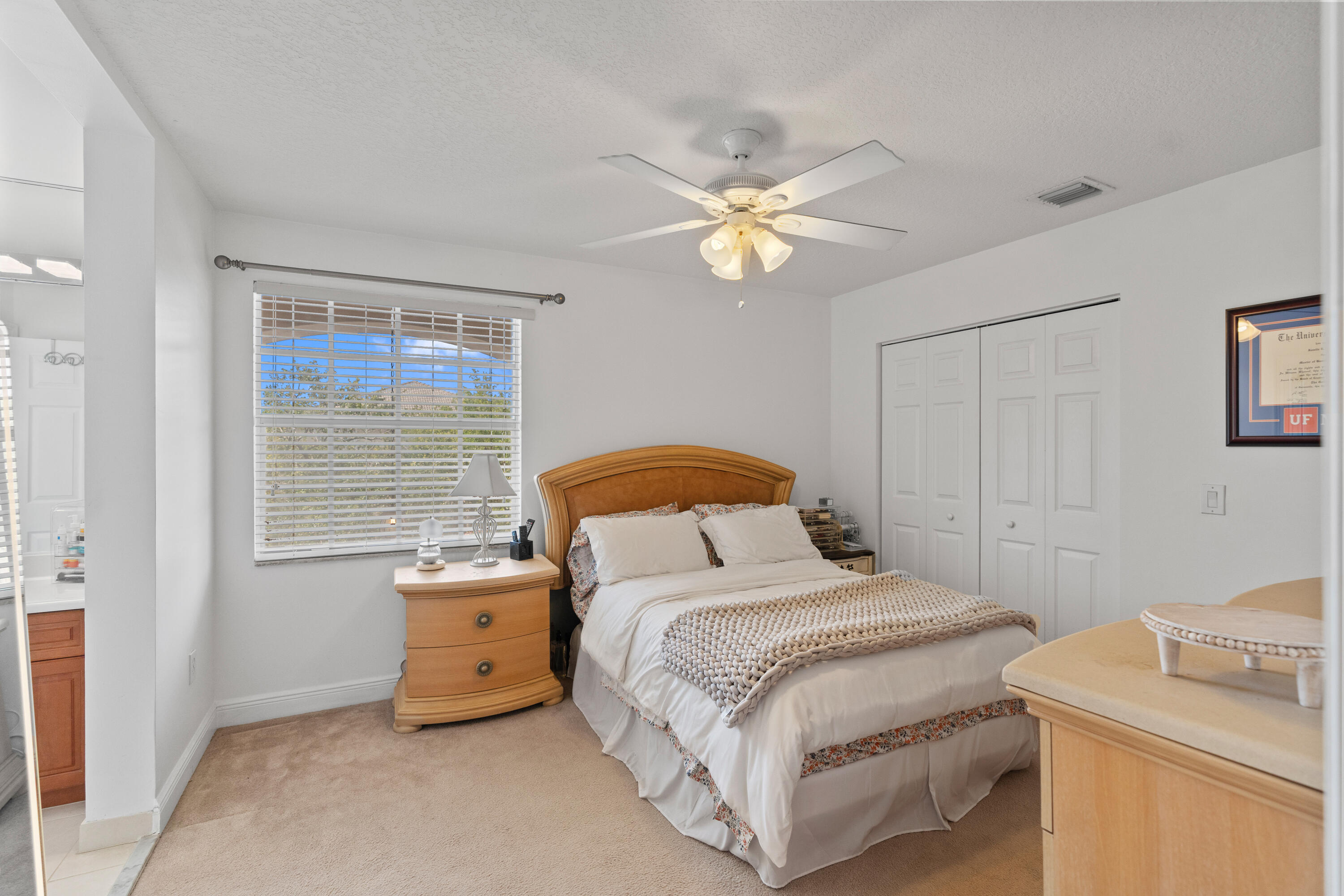 SUNSET LAKES PLAT THREE - Residential