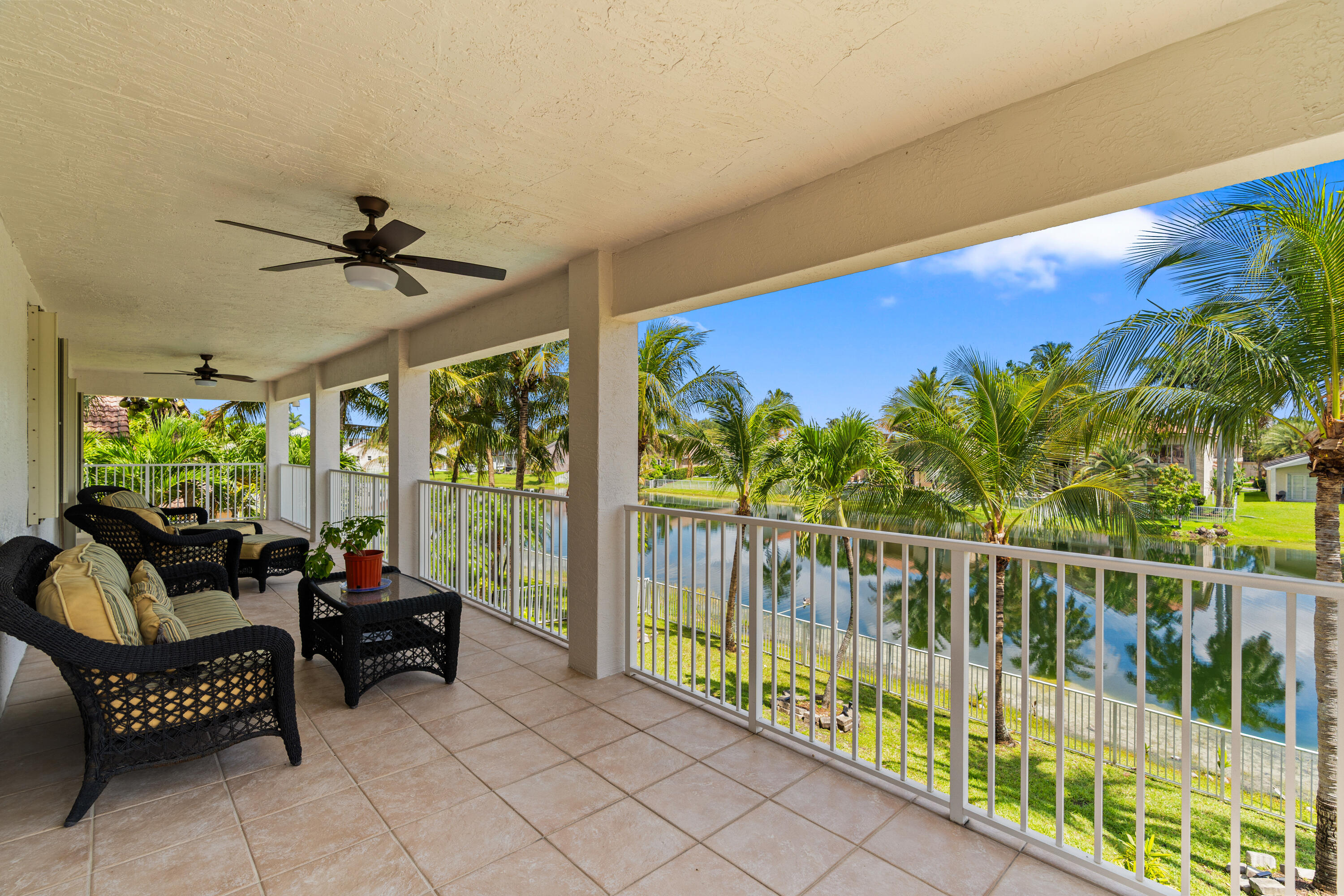 SUNSET LAKES PLAT THREE - Residential