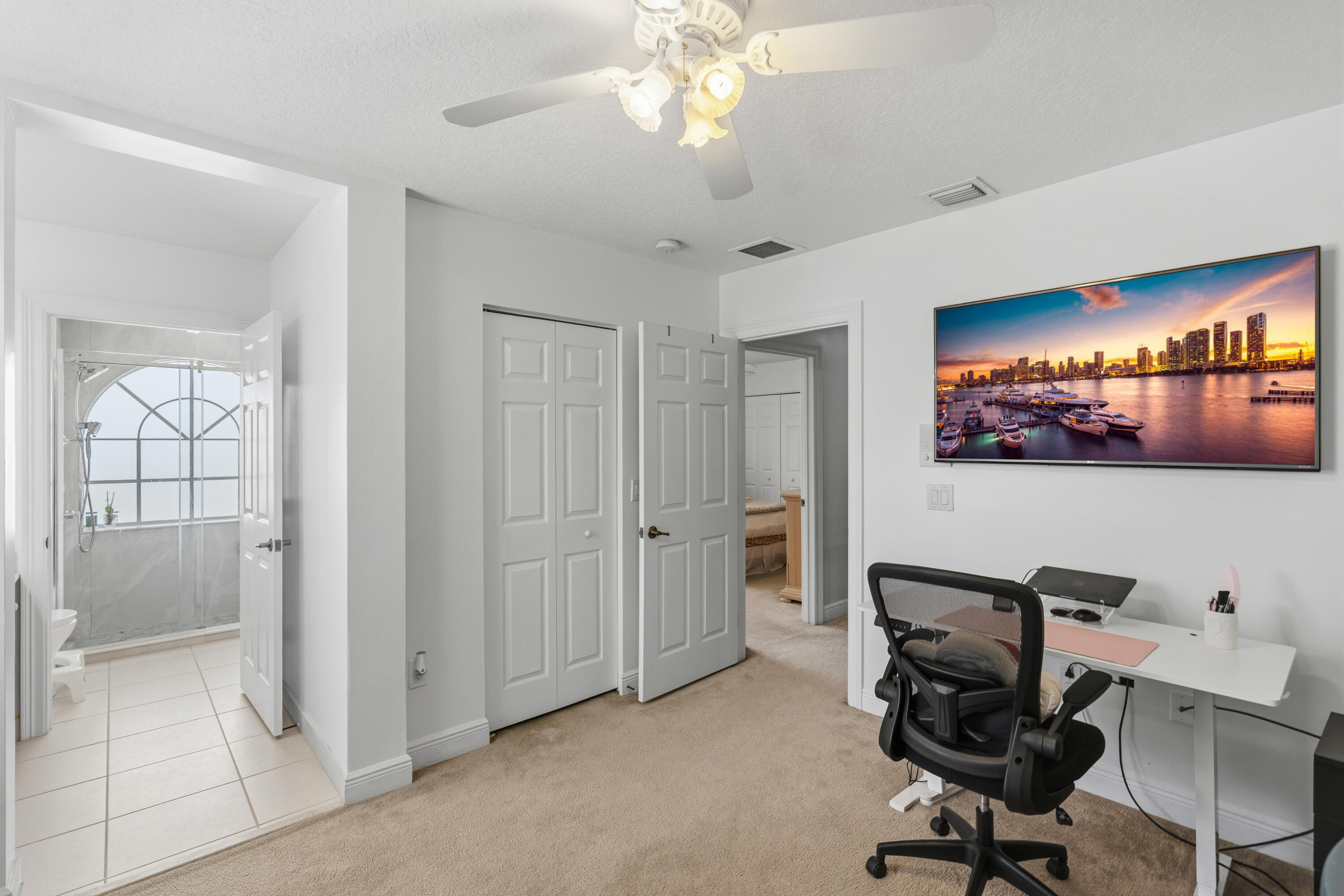 SUNSET LAKES PLAT THREE - Residential