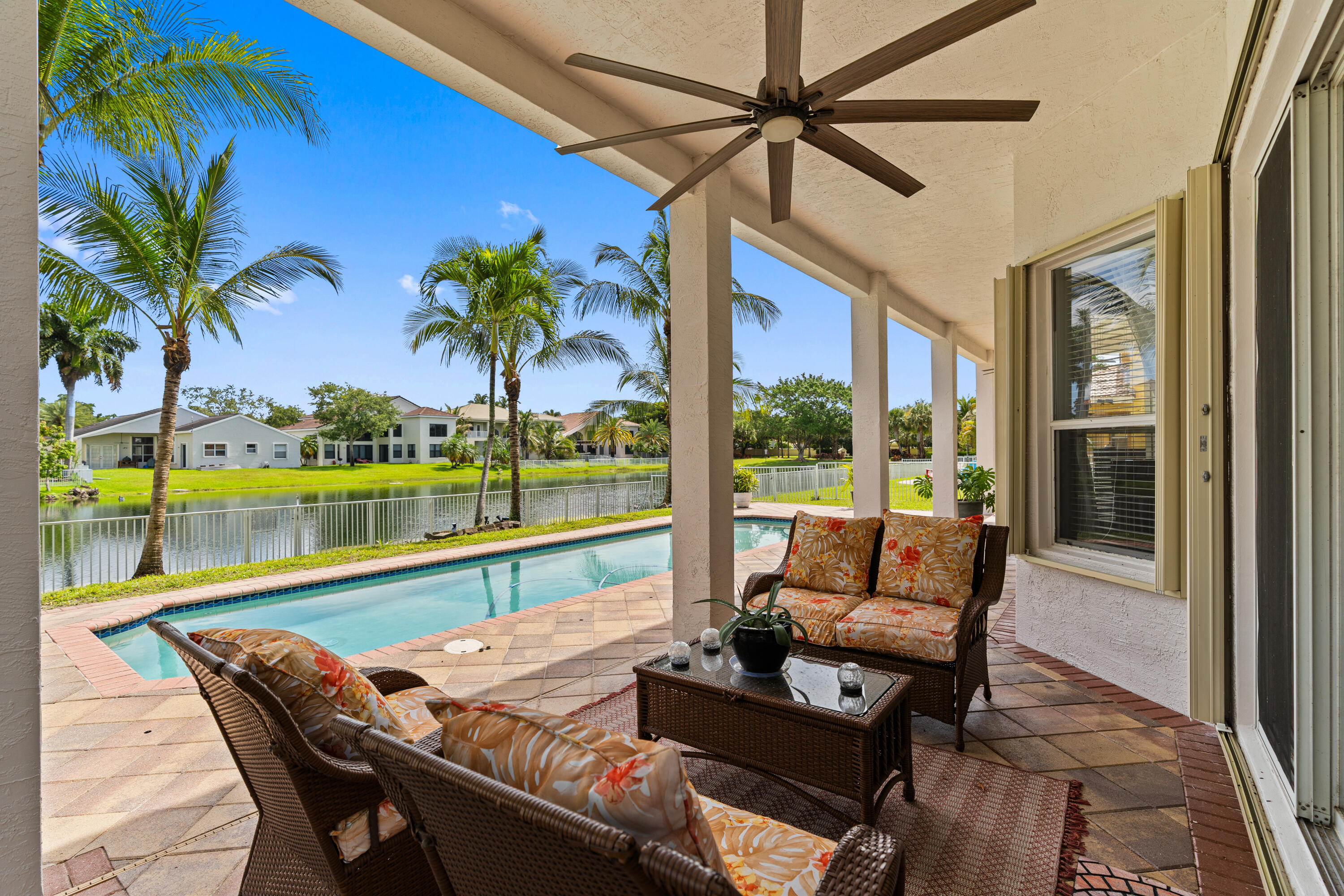 SUNSET LAKES PLAT THREE - Residential