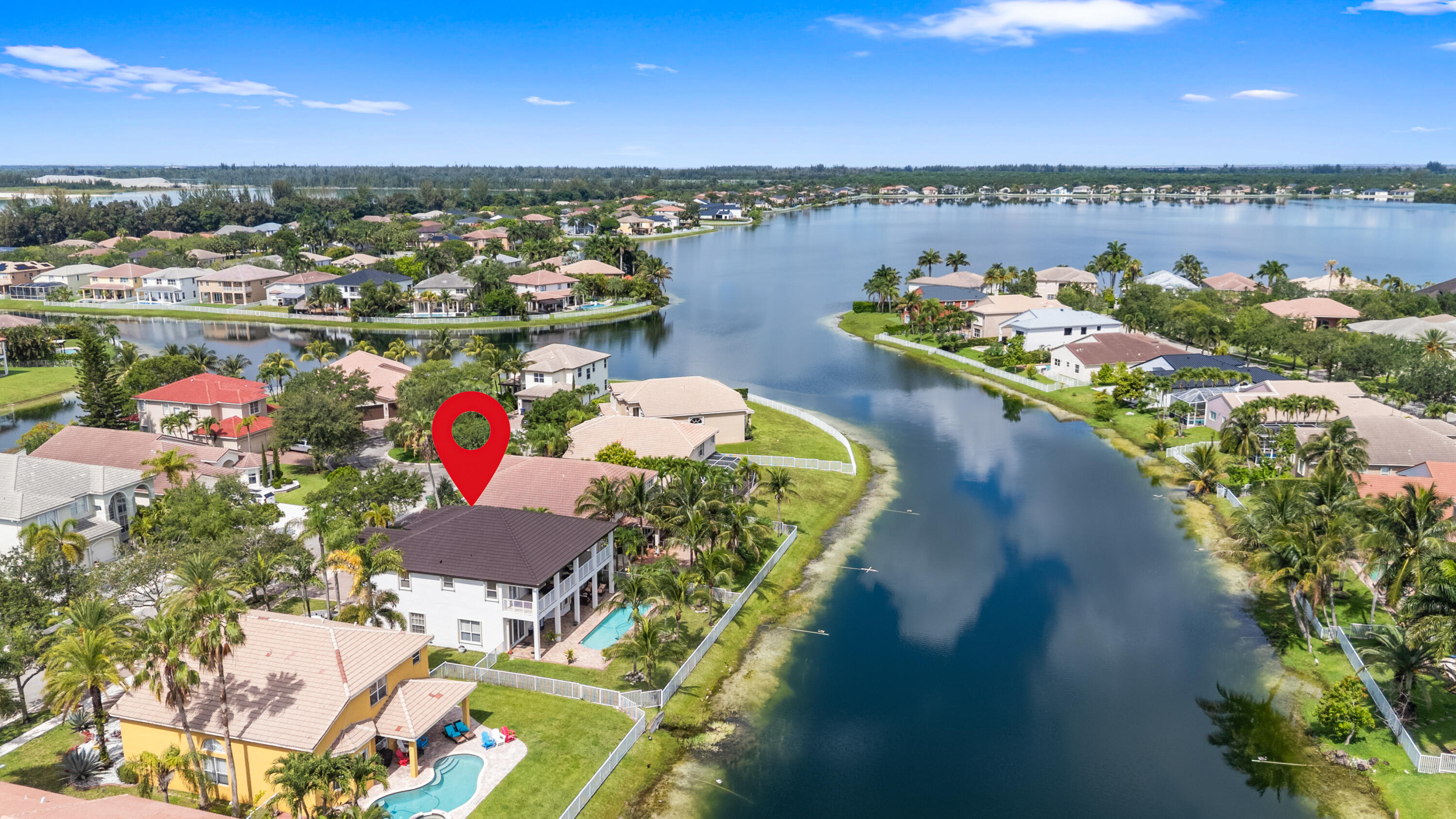 SUNSET LAKES PLAT THREE - Residential