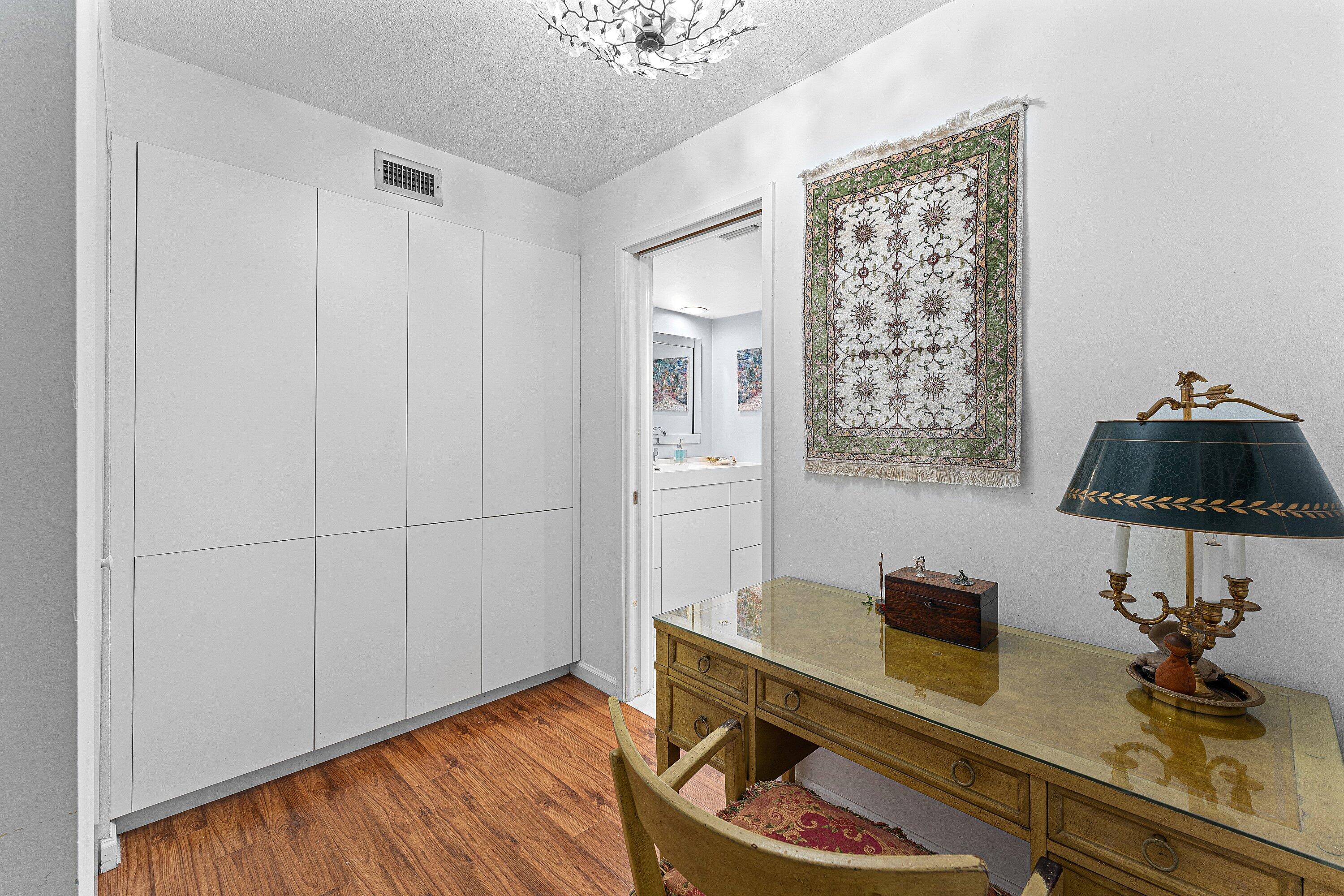 WILLOWWOOD GARDENS CONDO - Residential