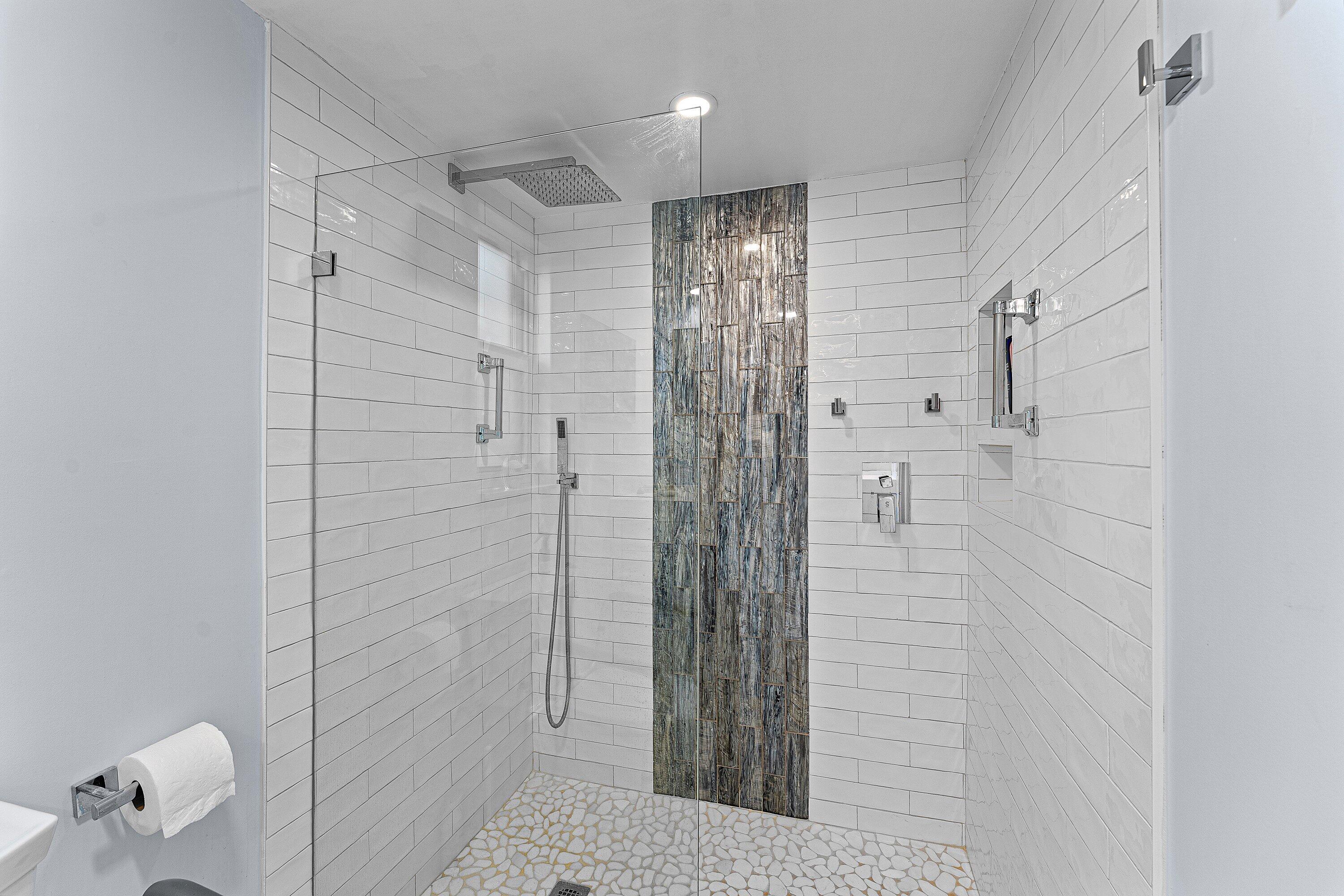 WILLOWWOOD GARDENS CONDO - Residential