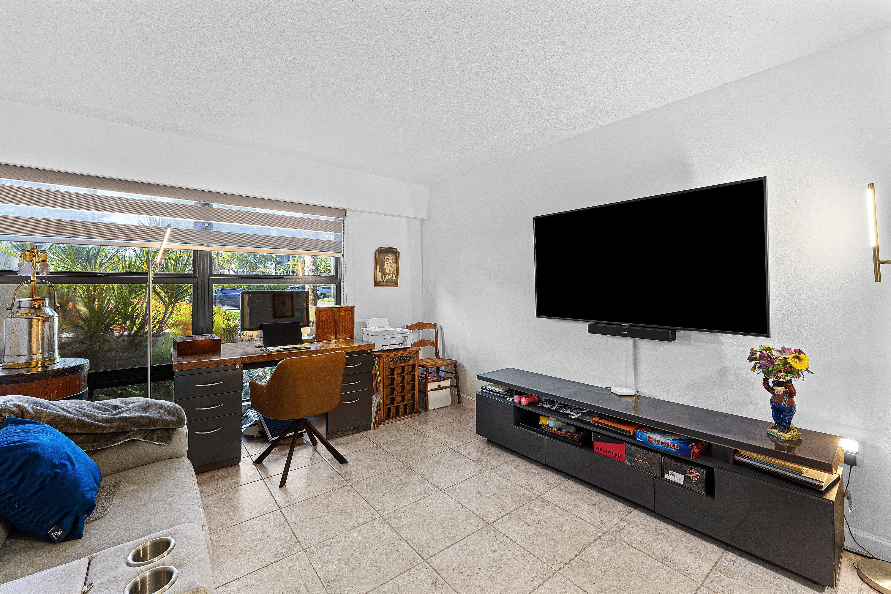 WILLOWWOOD GARDENS CONDO - Residential