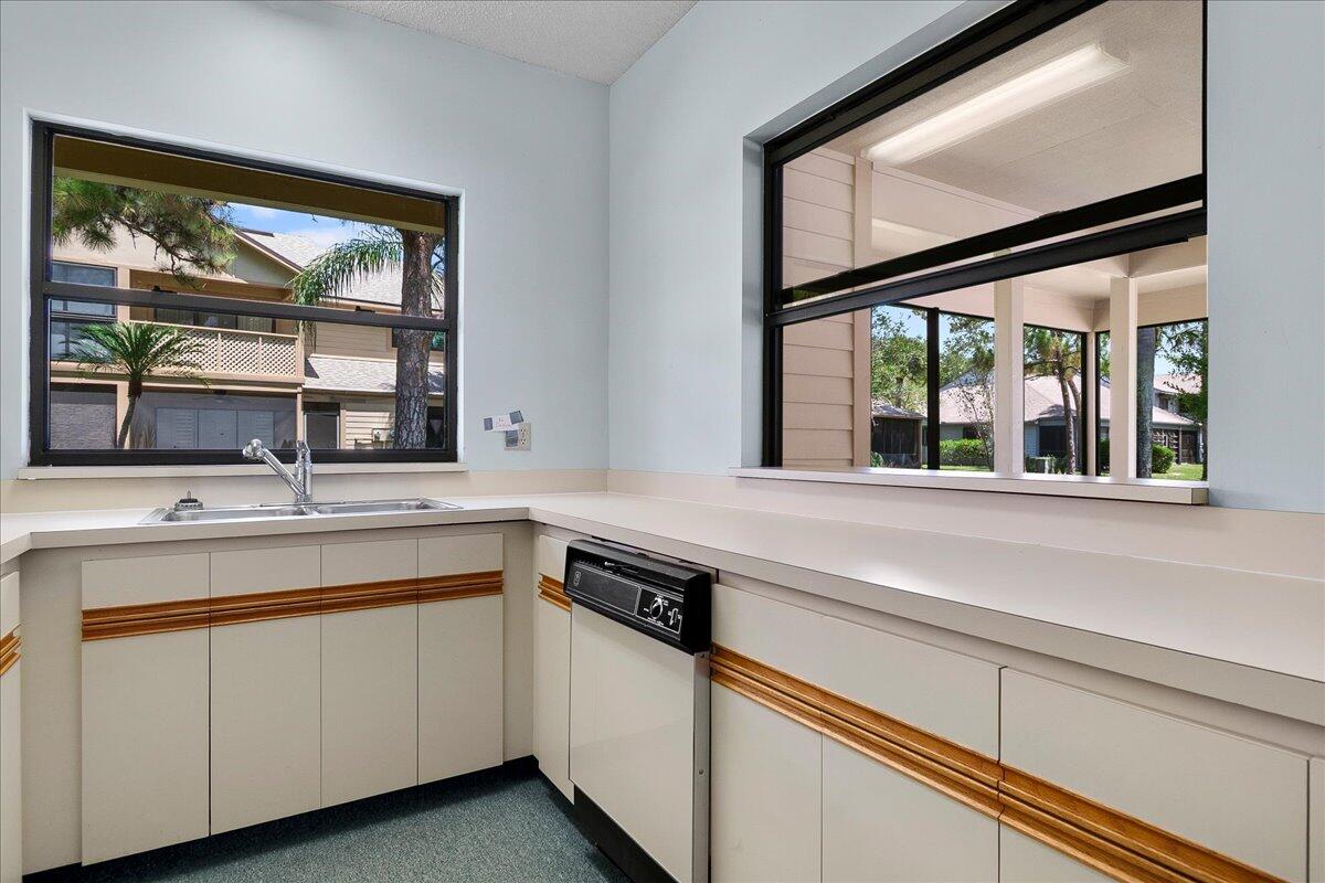 GEORGETOWN AT HERITAGE RIDGE - Residential Lease
