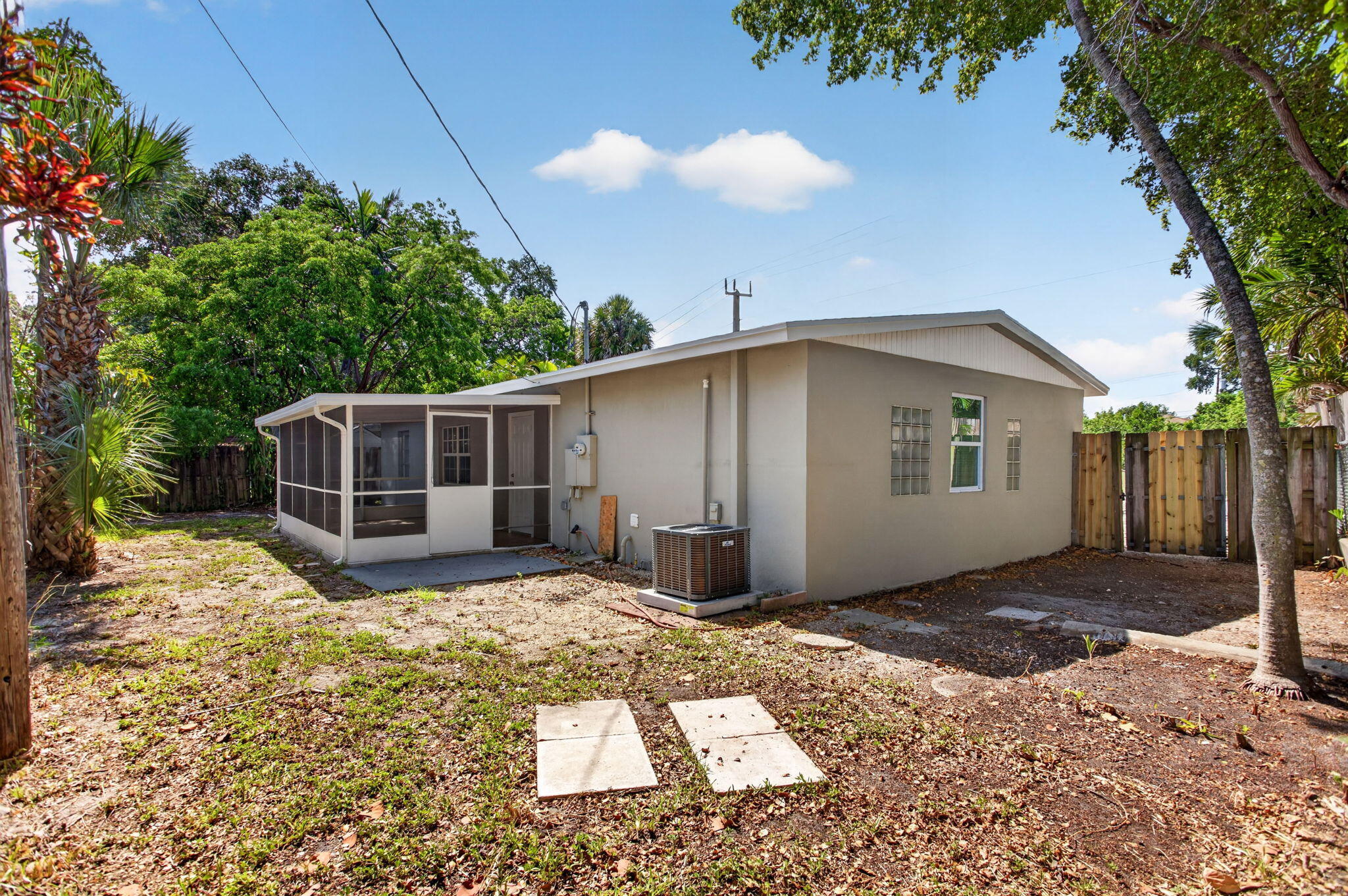 CROISSANT PARK PARK SECTION - Residential