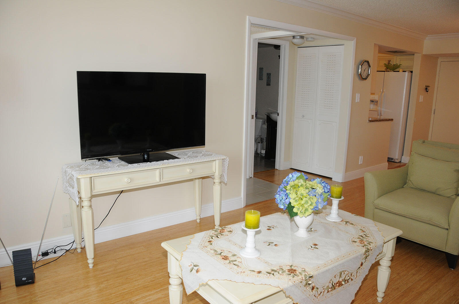 SILVER THATCH ATLANTIC PLAZA - Residential Lease