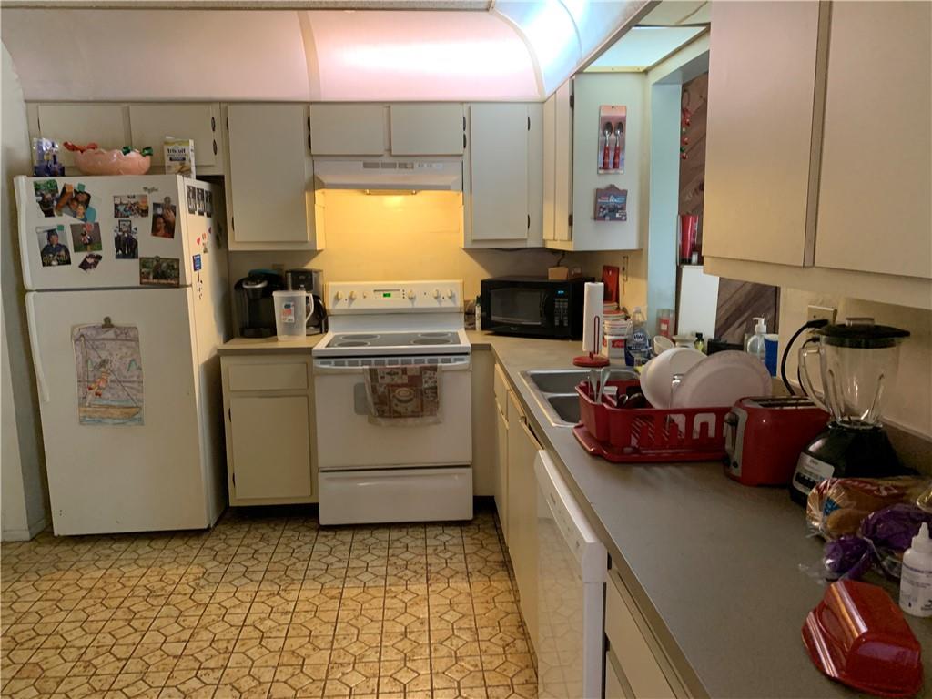 Burnham Woods 93-32 B - Residential