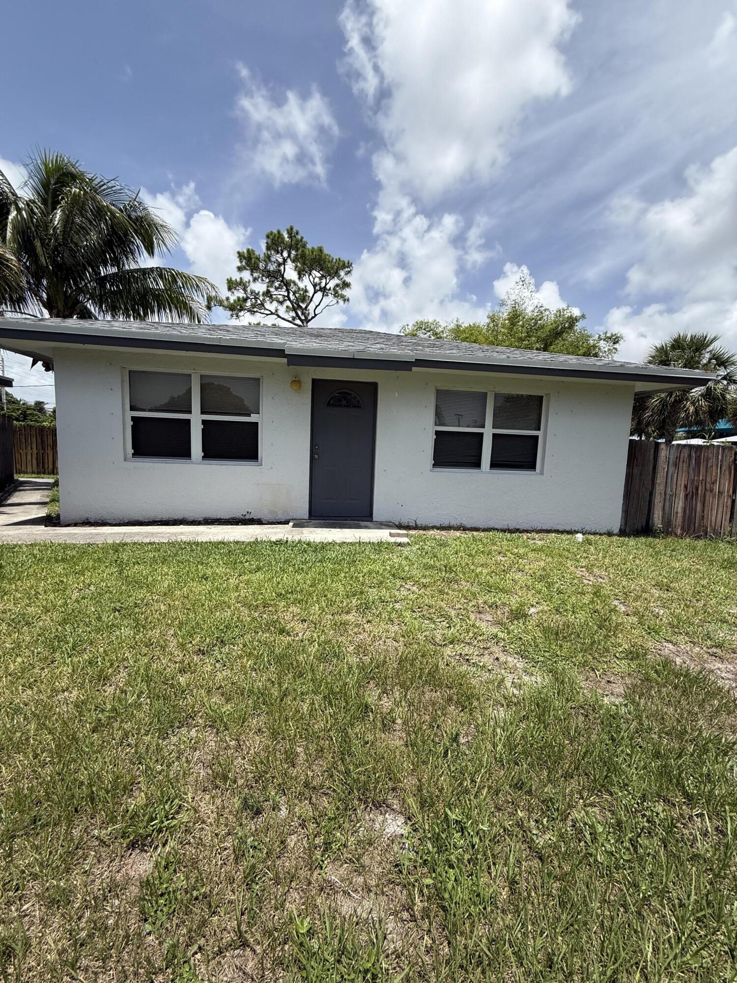 Palm Spring - Residential Lease