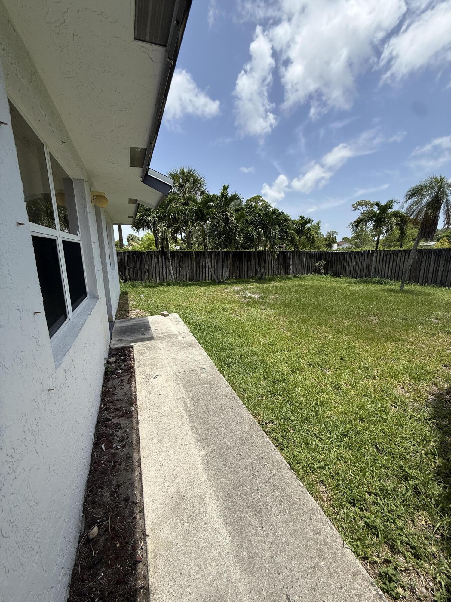 Palm Spring - Residential Lease