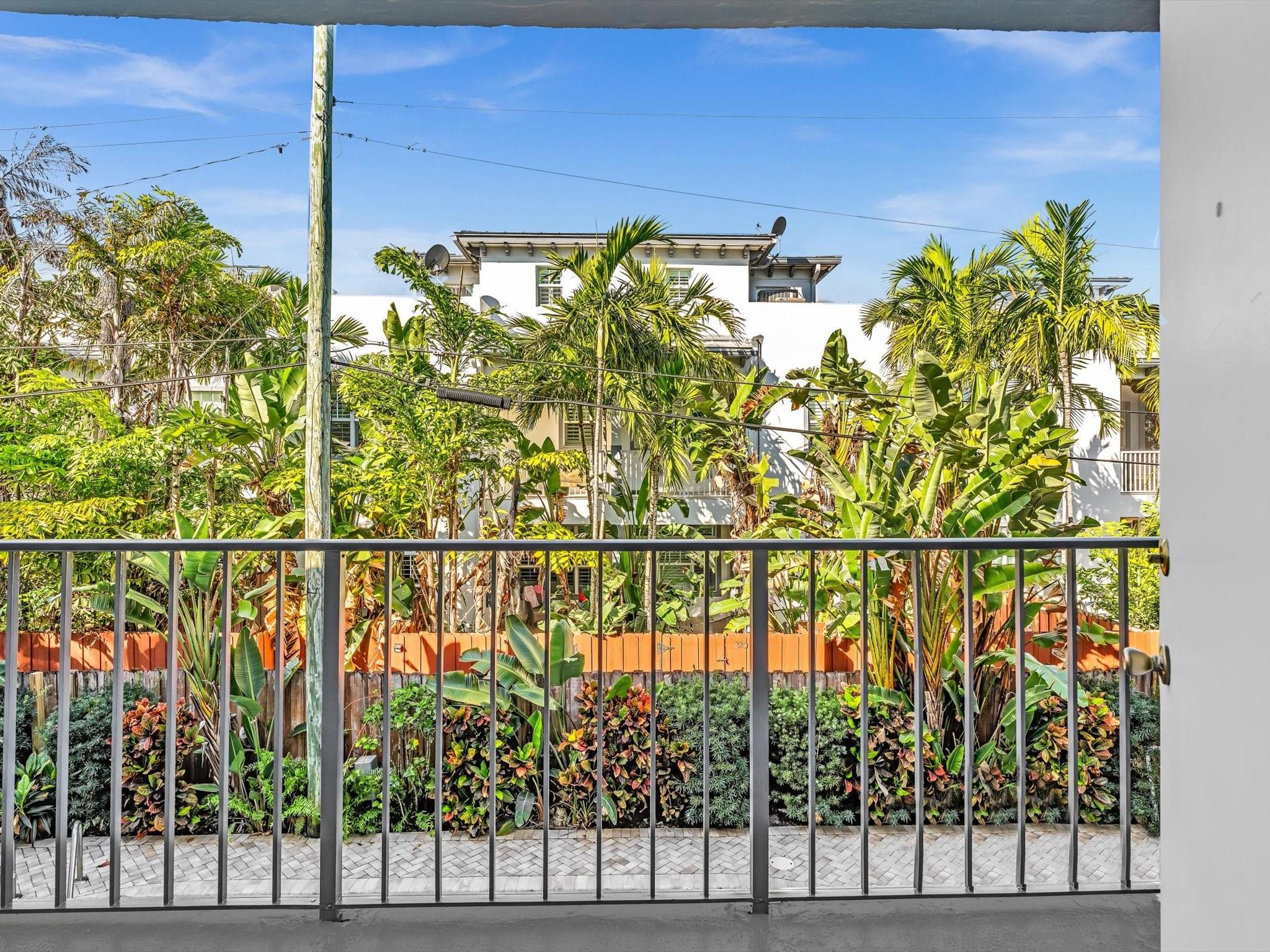 VICTORIA PALMS CONDO - Residential
