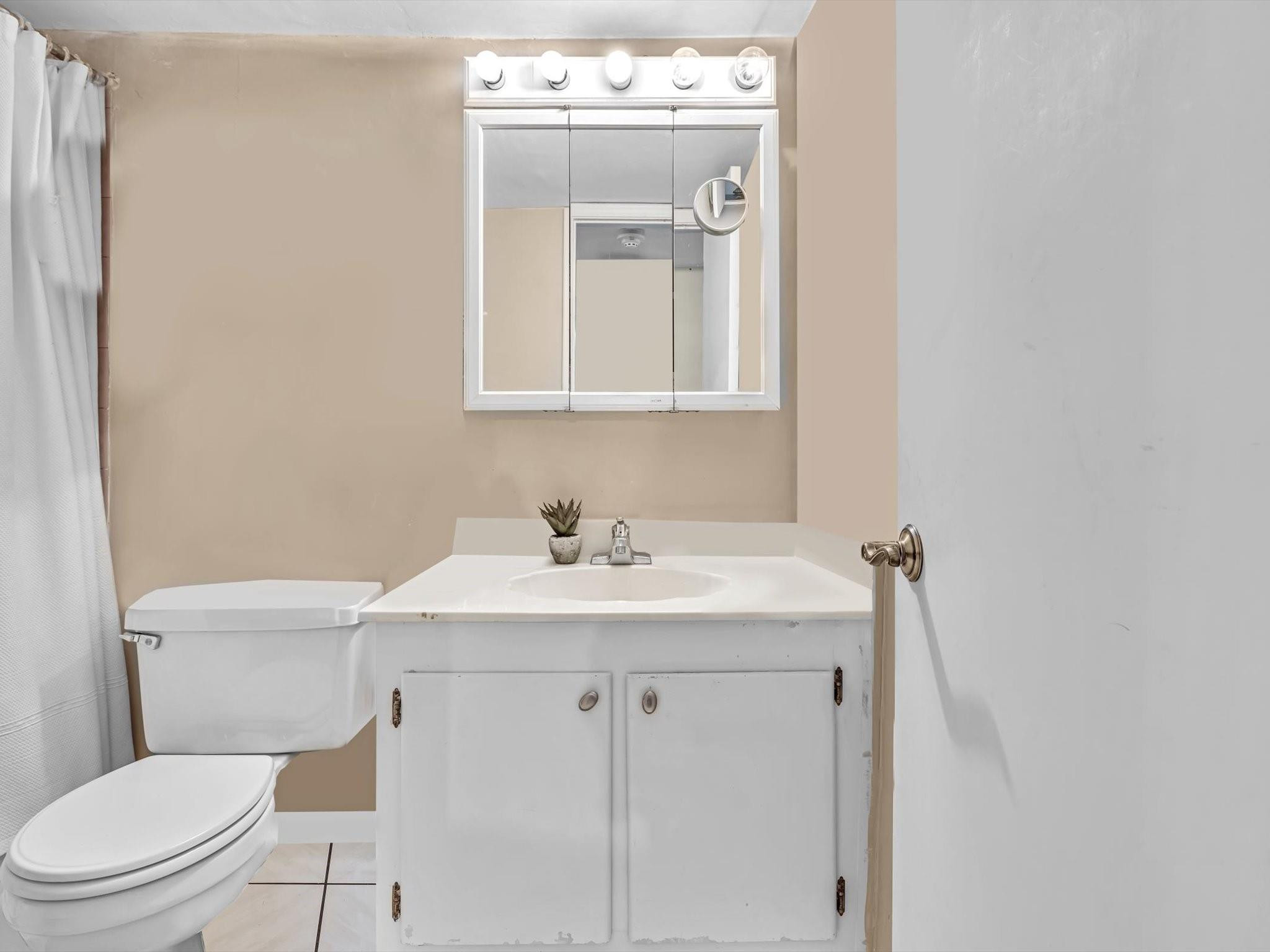 VICTORIA PALMS CONDO - Residential
