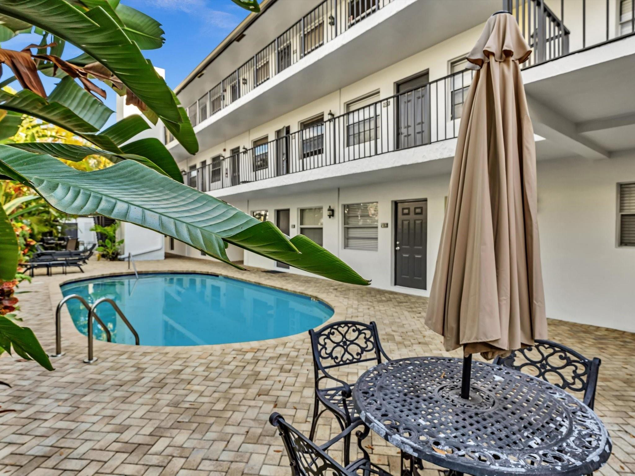 VICTORIA PALMS CONDO - Residential