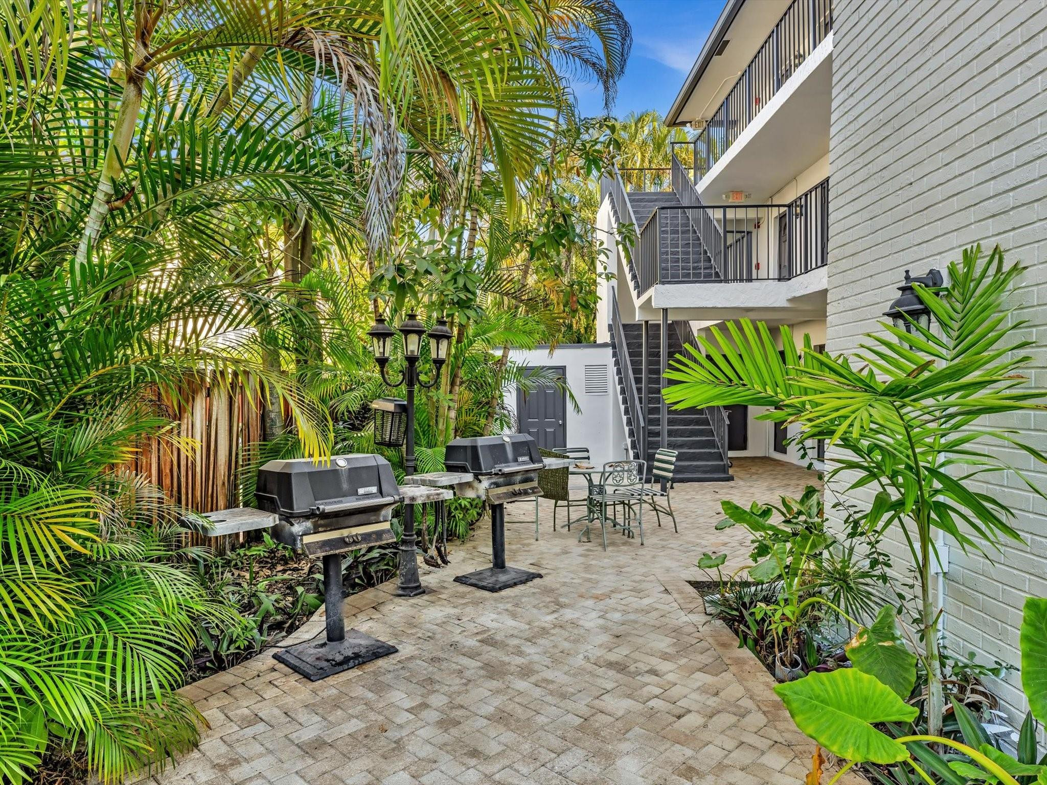 VICTORIA PALMS CONDO - Residential