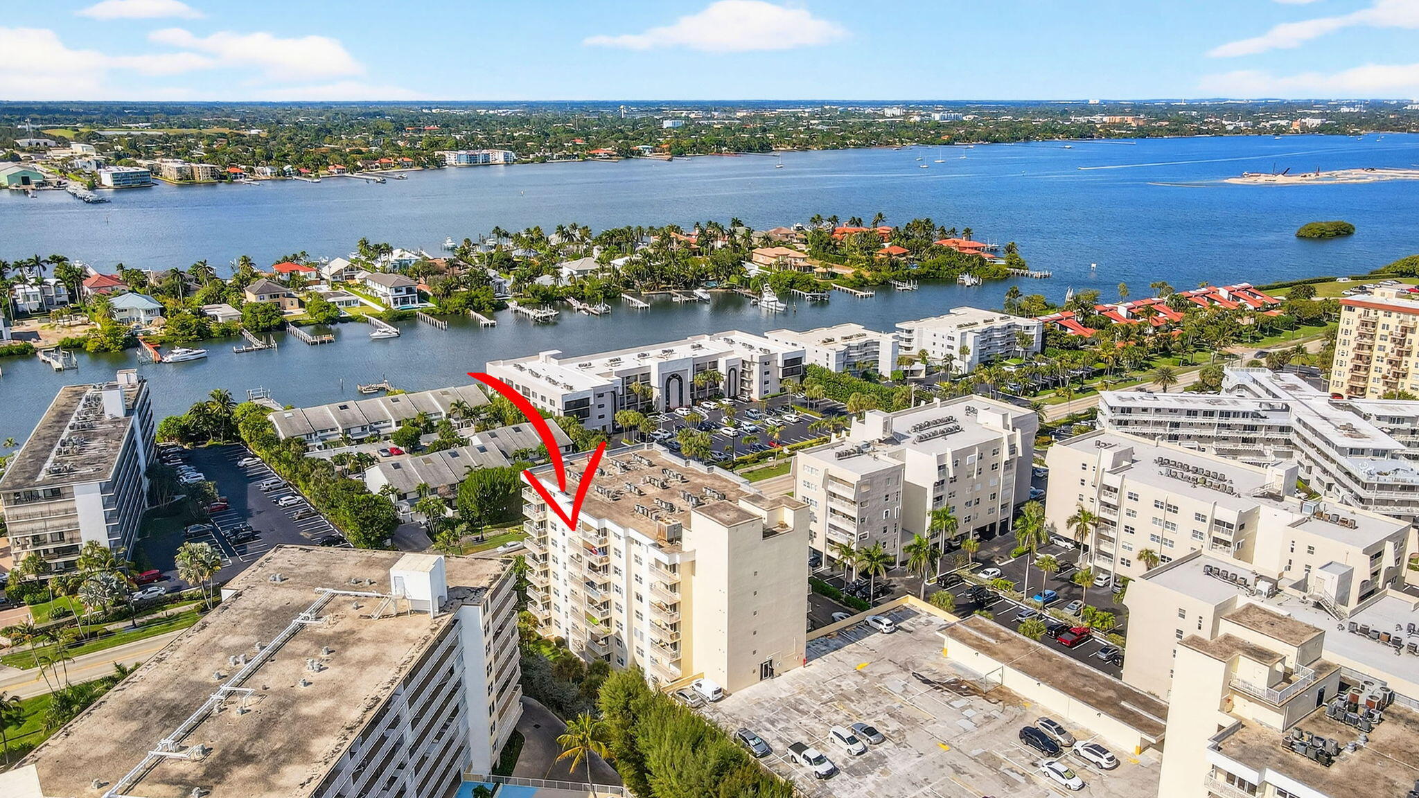 Le Chateau Royal Condo - Residential