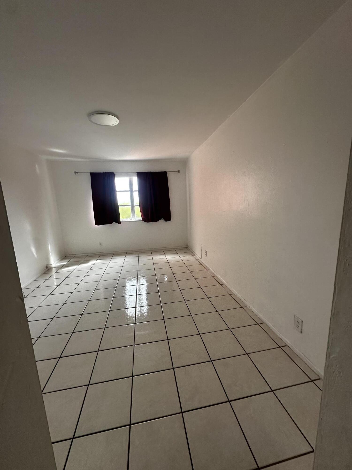 RAMBLEWOOD CONDO C - Residential