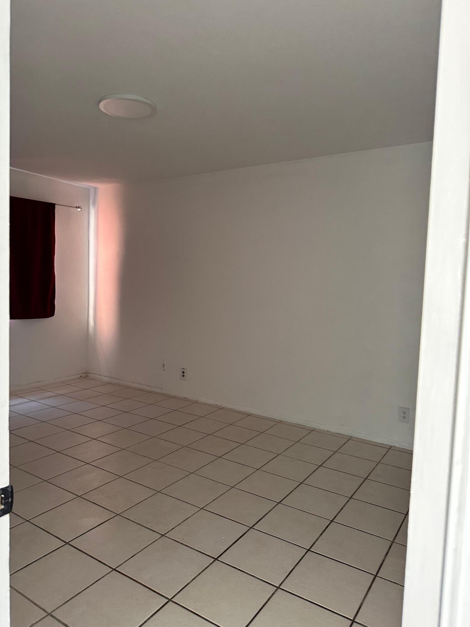 RAMBLEWOOD CONDO C - Residential