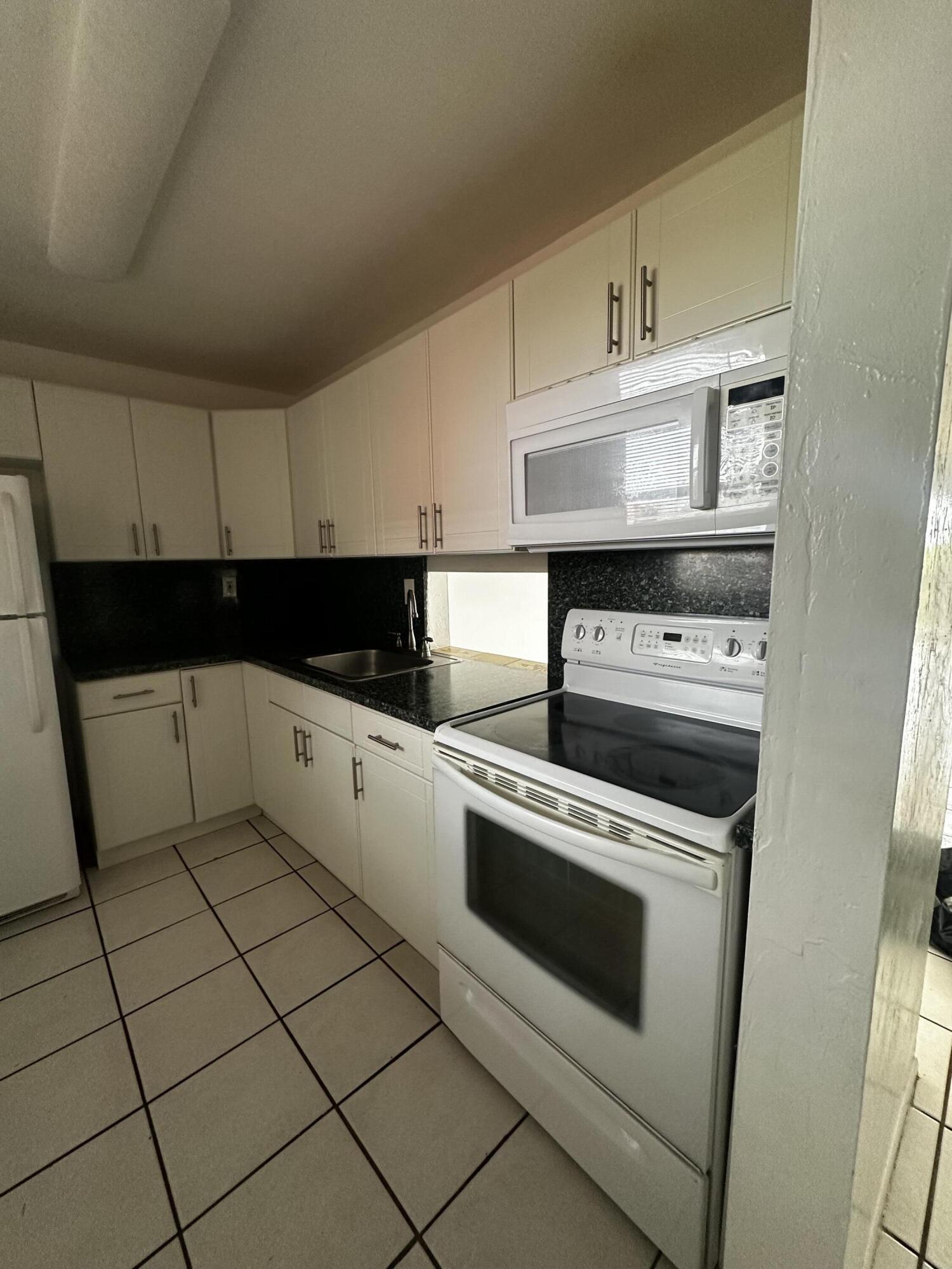 RAMBLEWOOD CONDO C - Residential