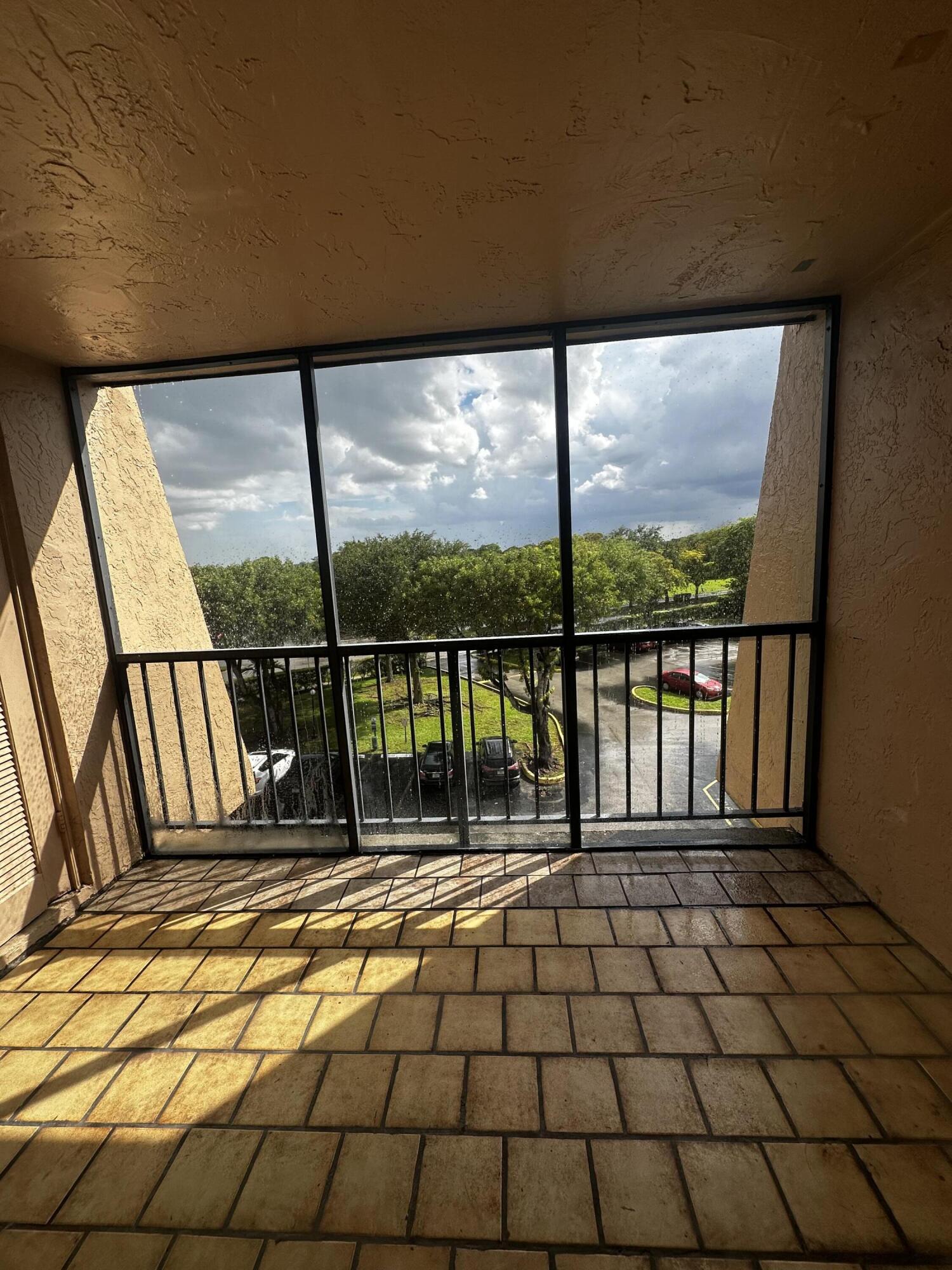 RAMBLEWOOD CONDO C - Residential