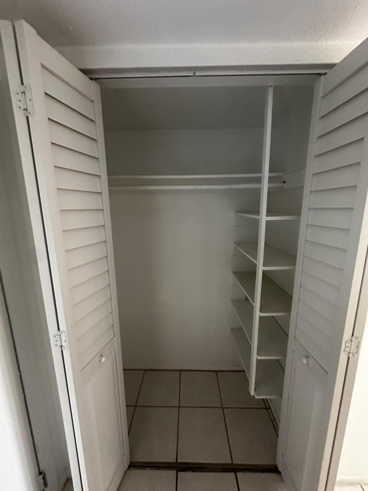 RAMBLEWOOD CONDO C - Residential