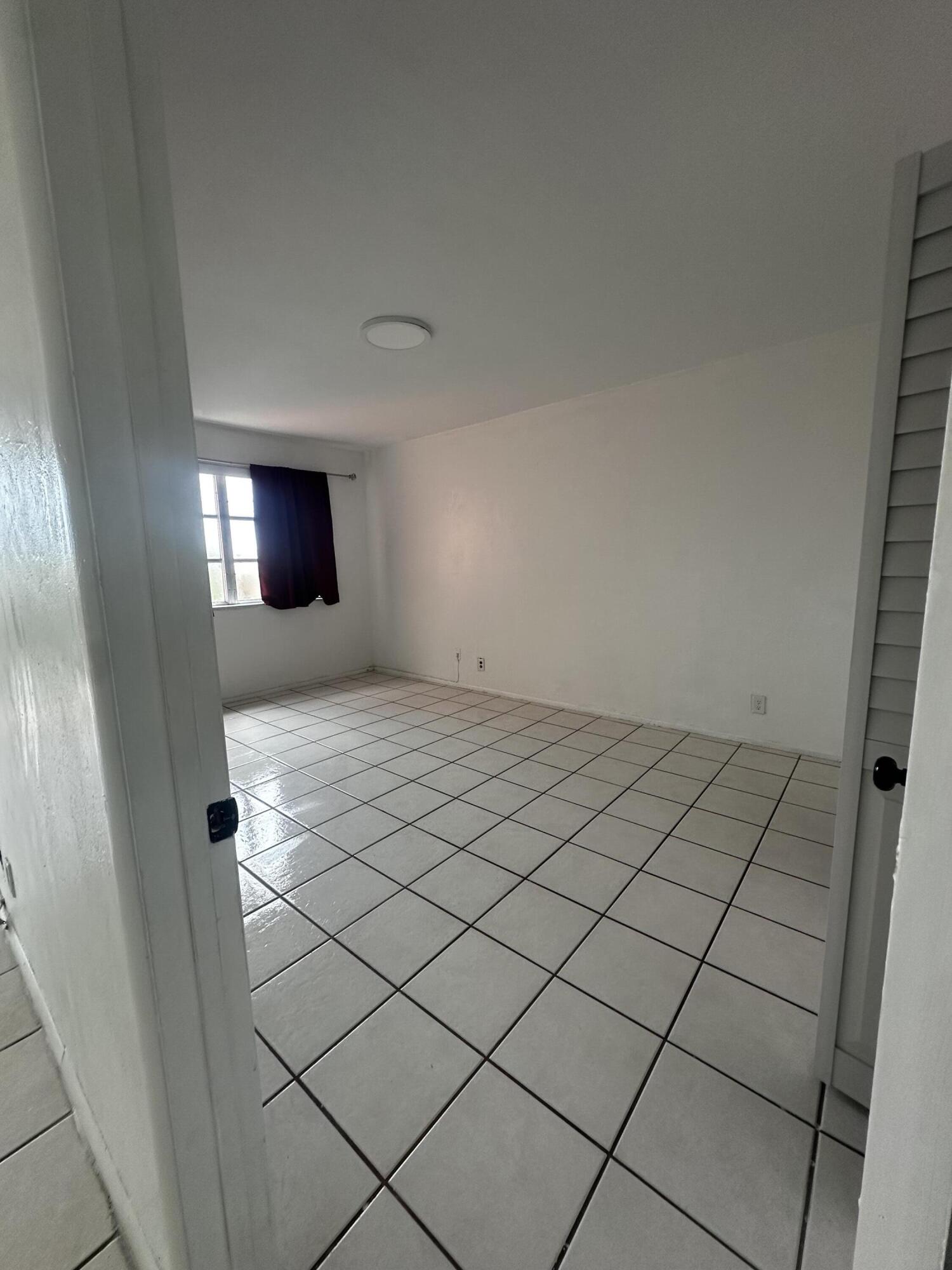 RAMBLEWOOD CONDO C - Residential