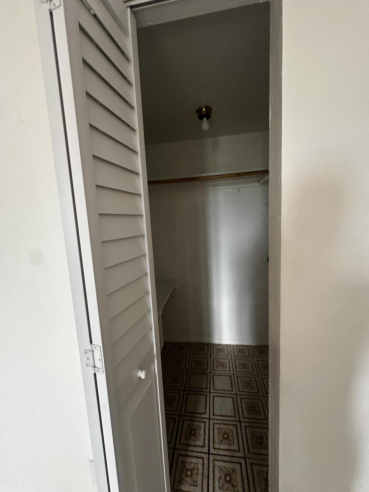RAMBLEWOOD CONDO C - Residential